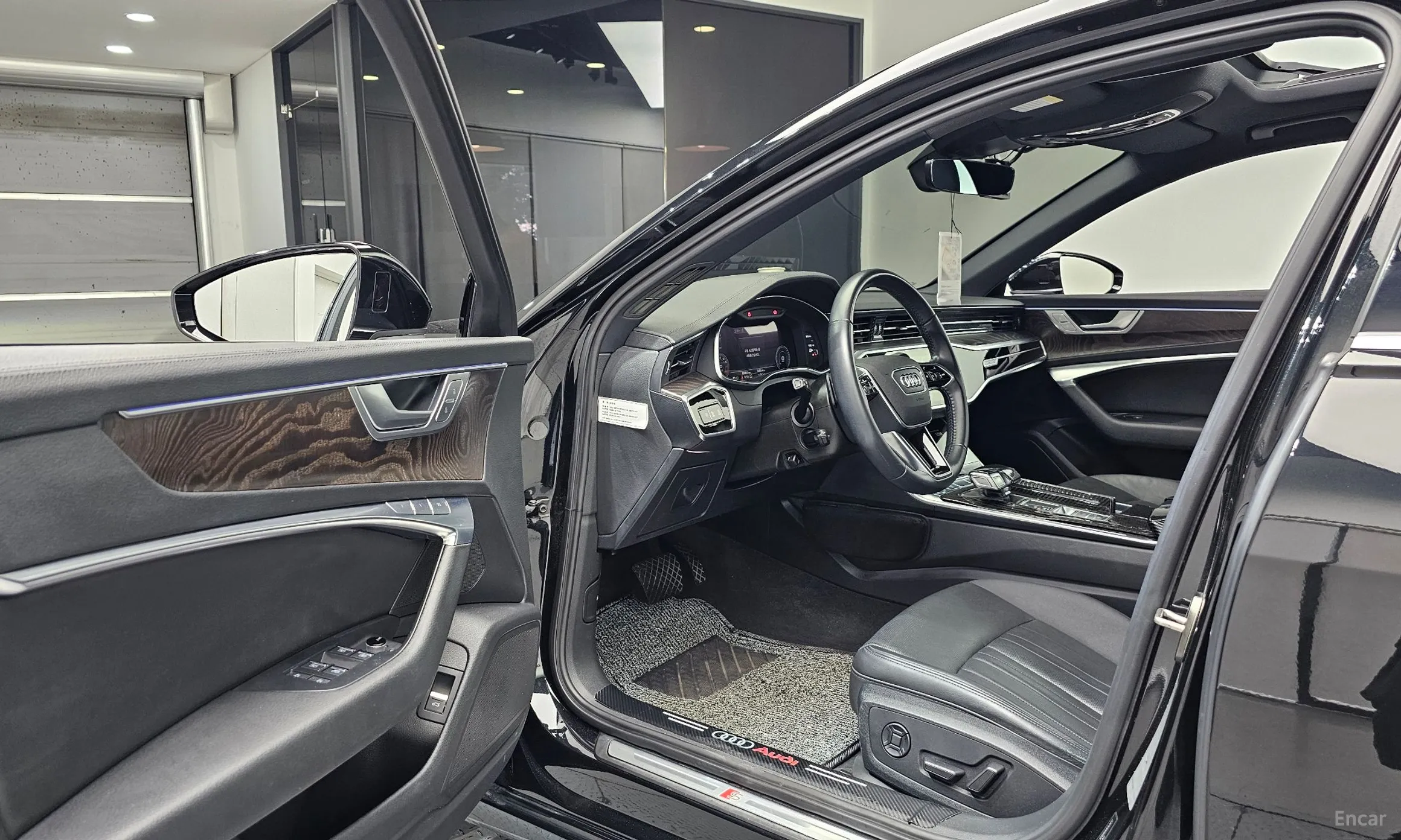 Audi A6 (C8) превью 10