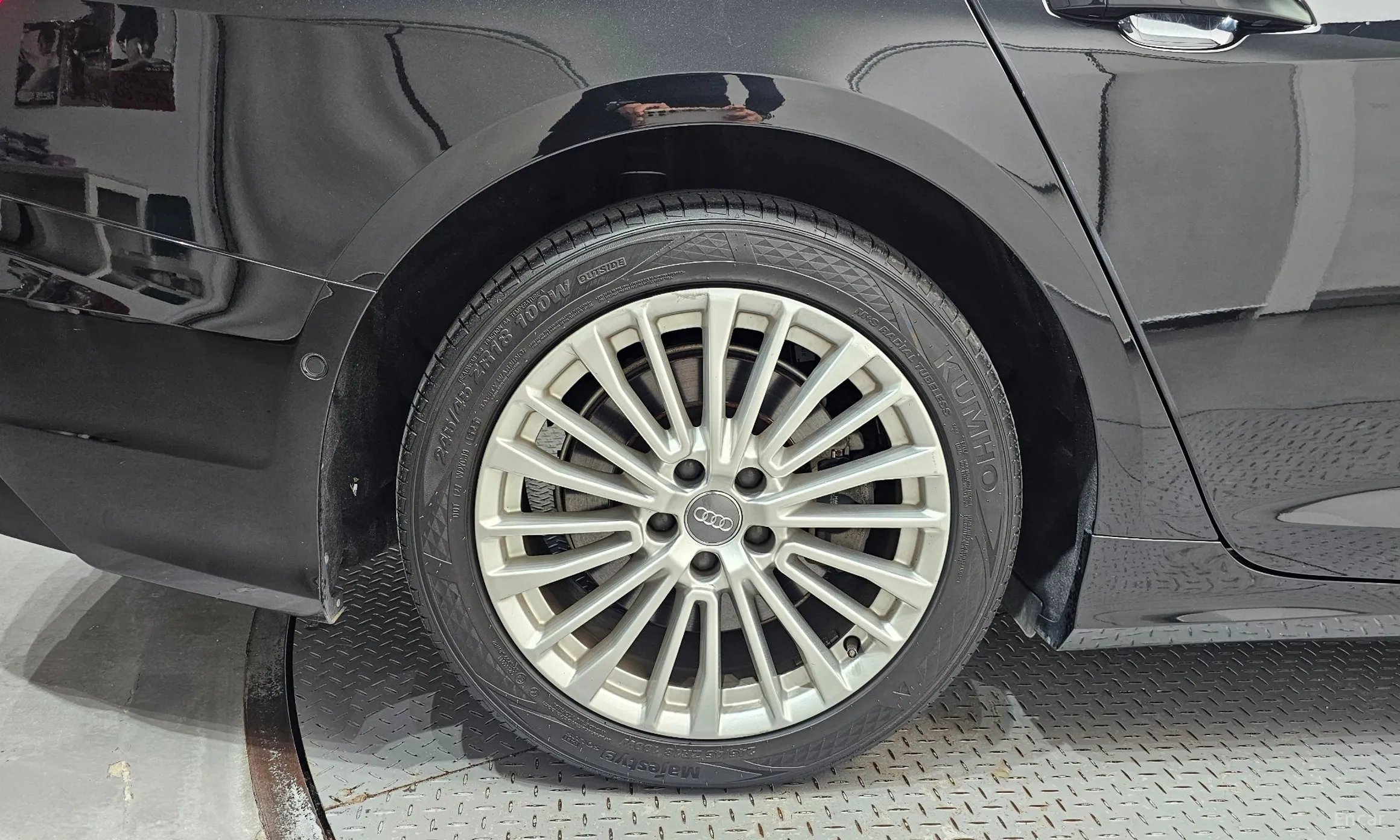 Audi A6 (C8) превью 5