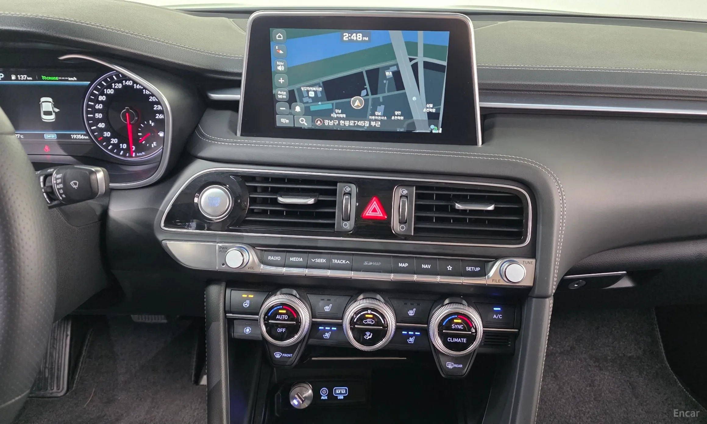 Genesis G70 превью 13