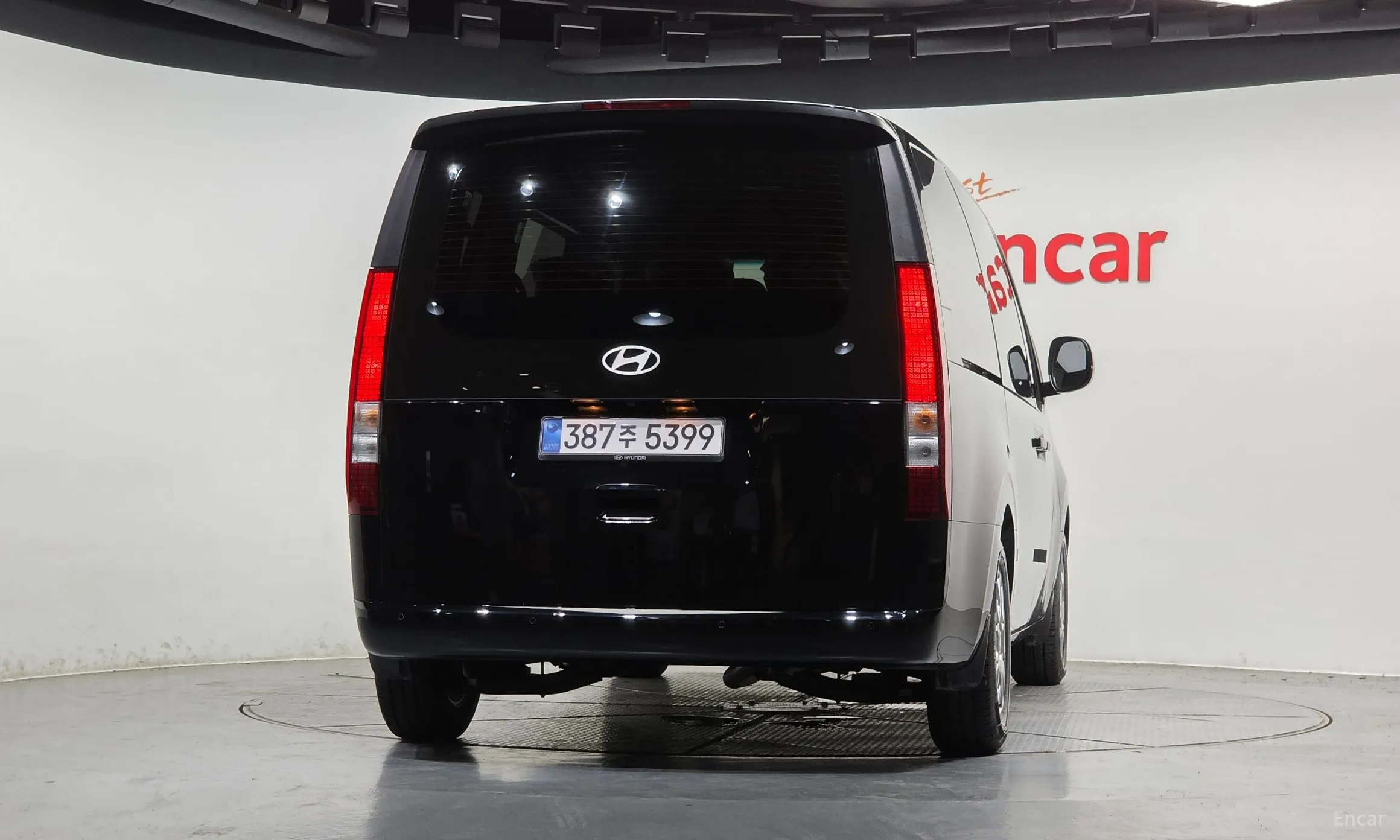Hyundai Staria превью 4