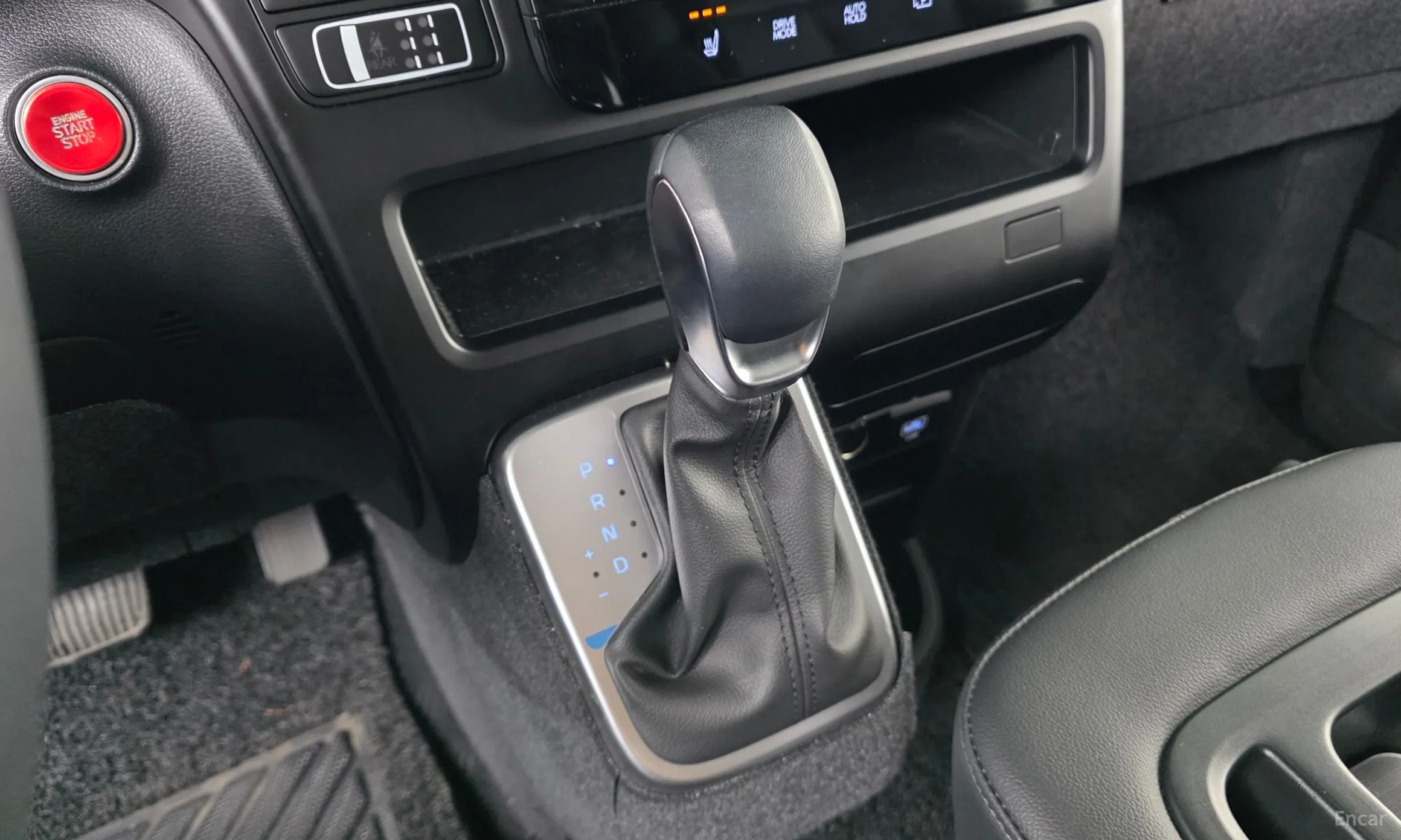 Hyundai Staria превью 9