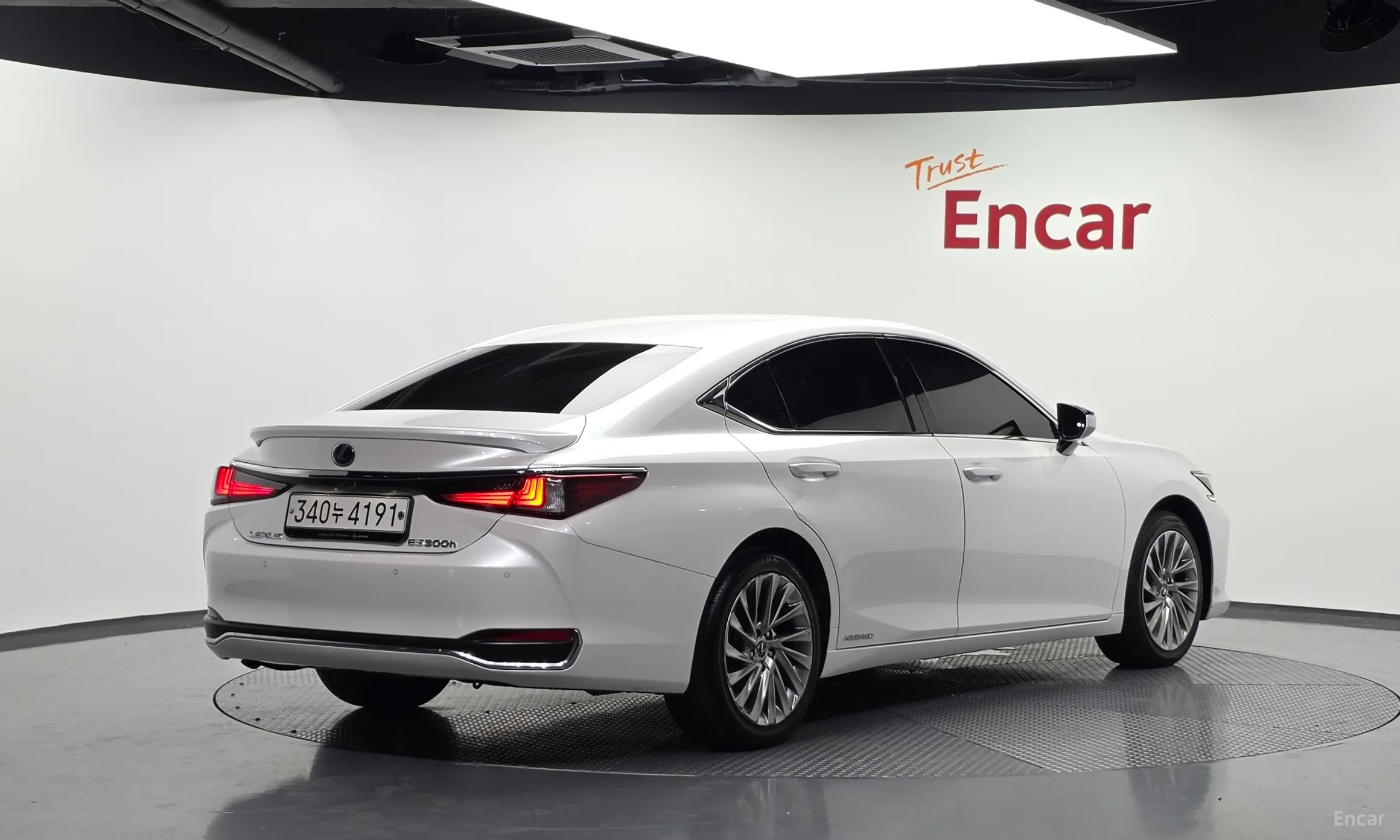Lexus ES300h 7th Generation