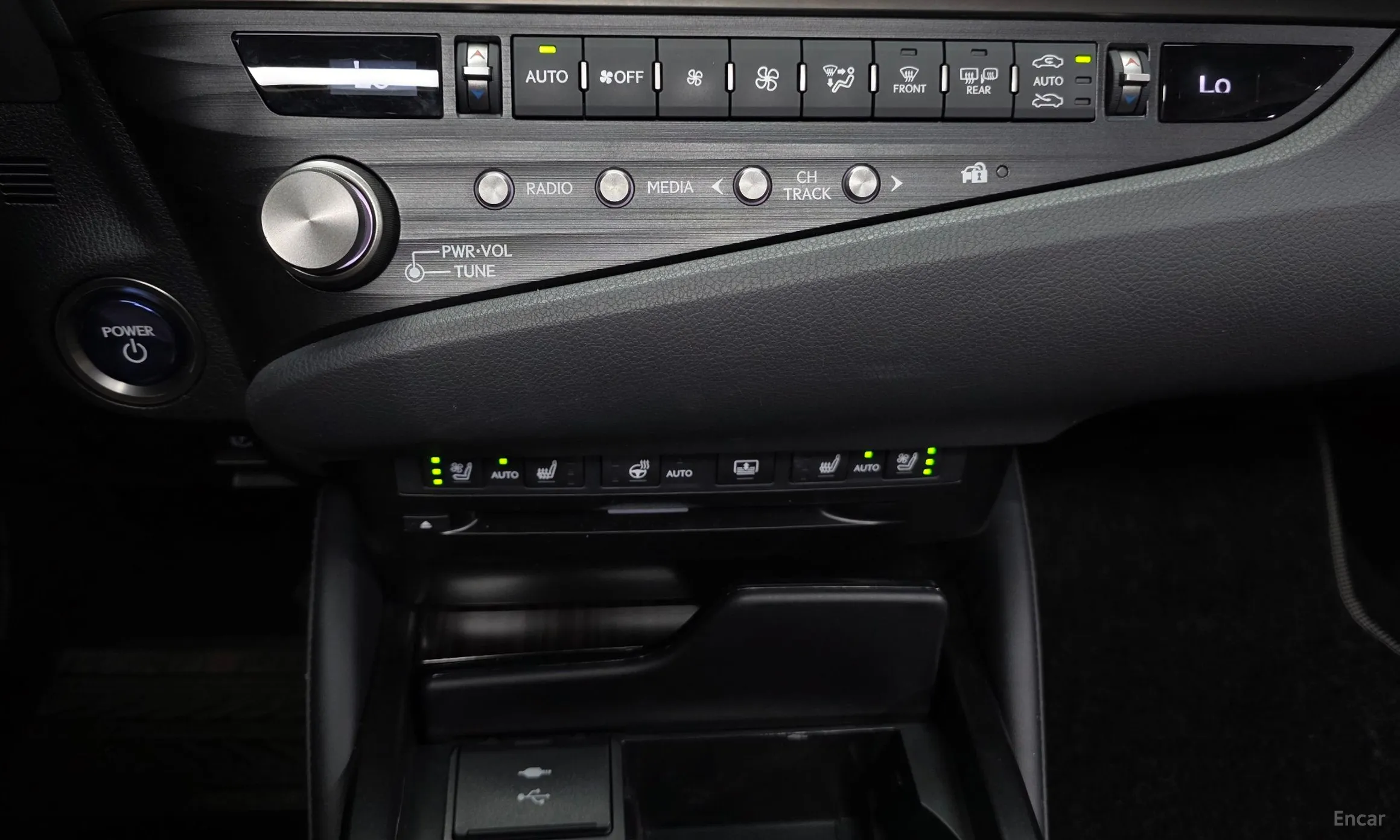 Lexus ES300h 7th Generation превью 18