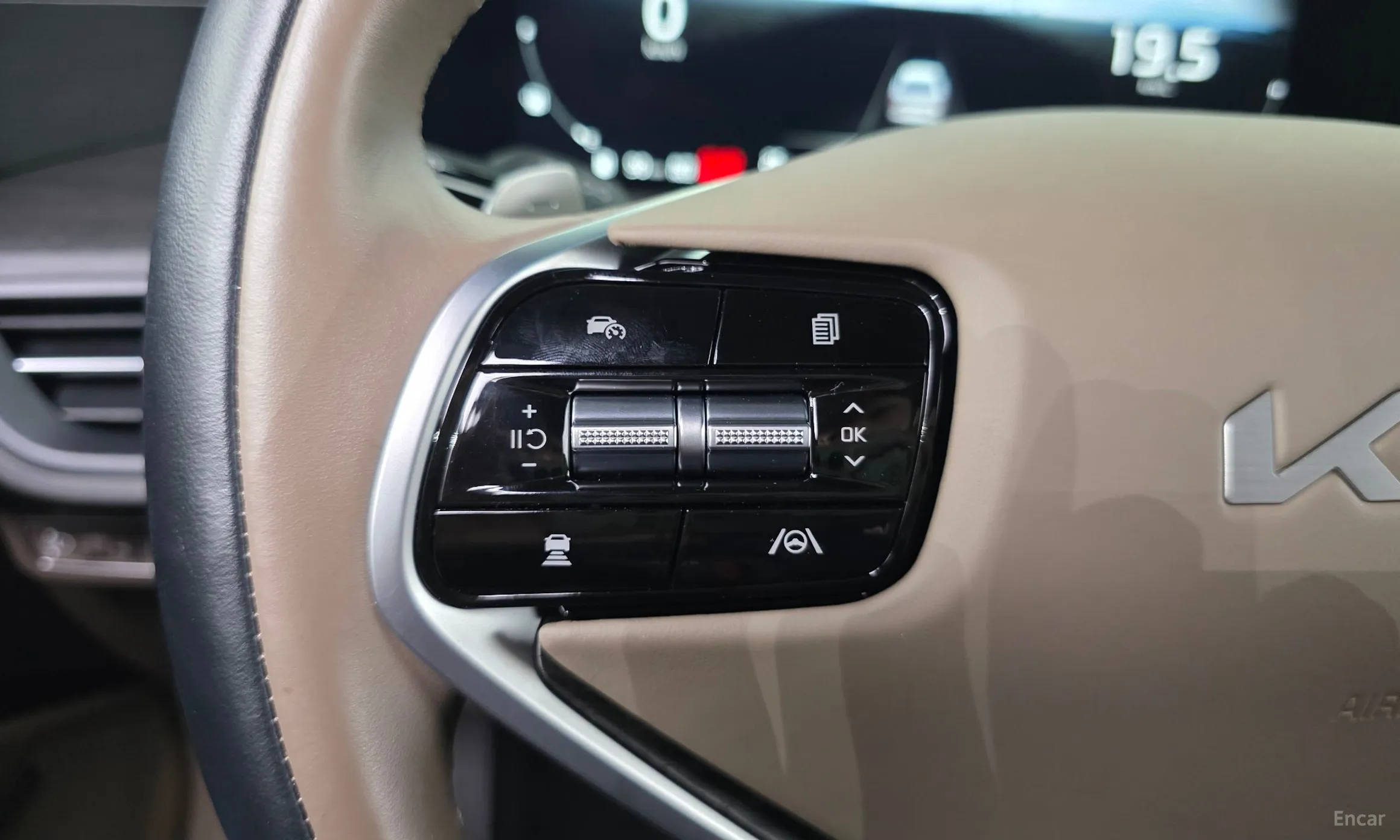 Kia K8 Hybrid превью 15