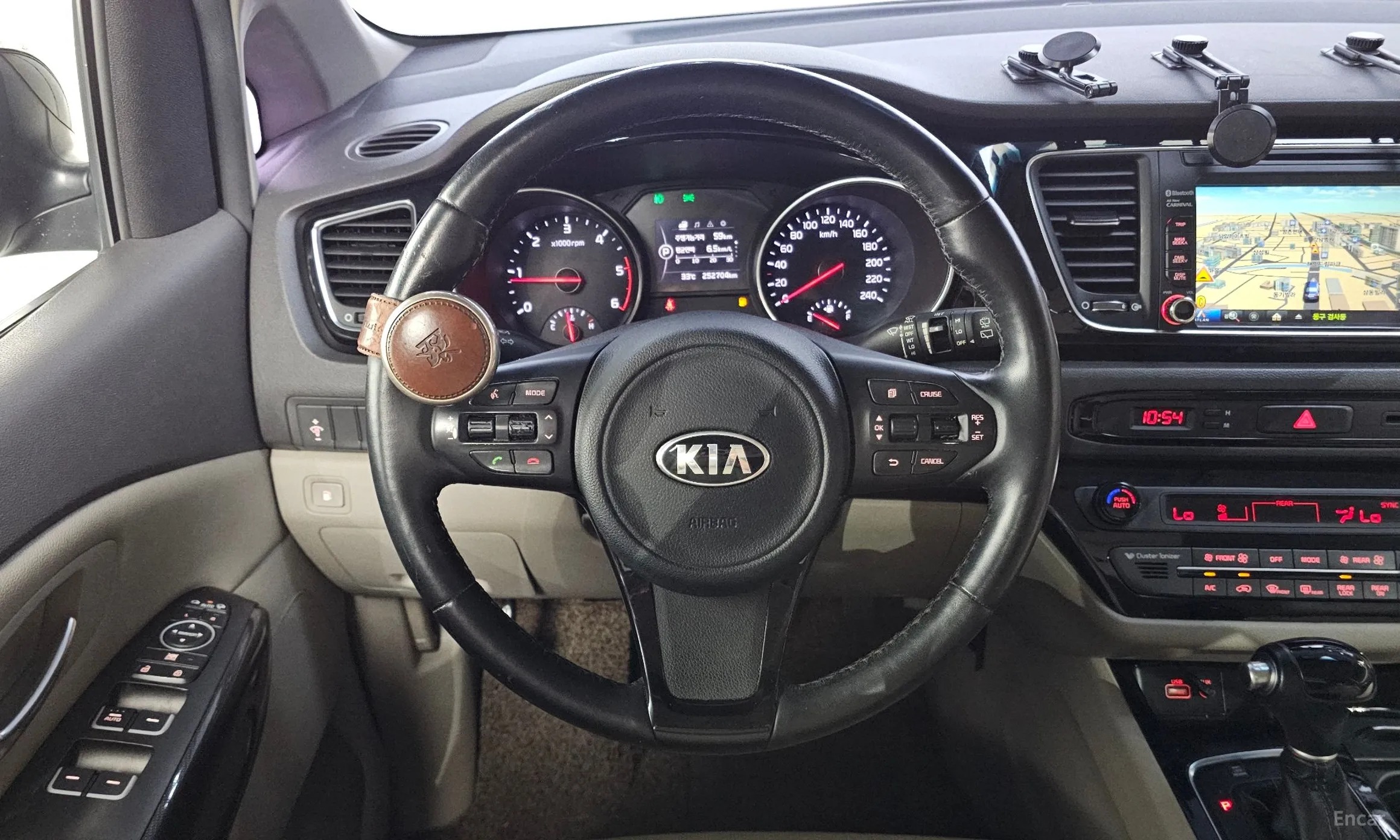 Kia Carnival превью 13