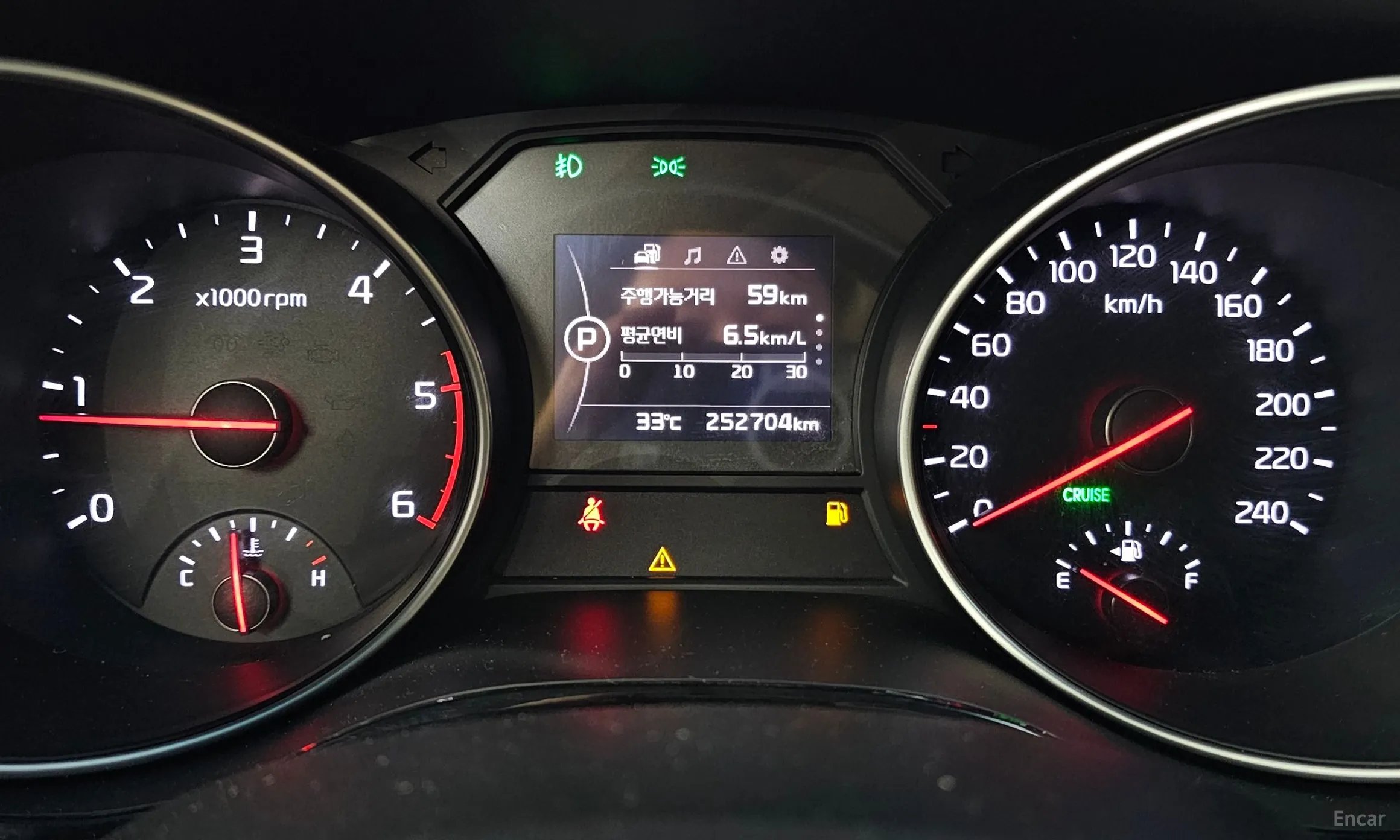 Kia Carnival превью 8