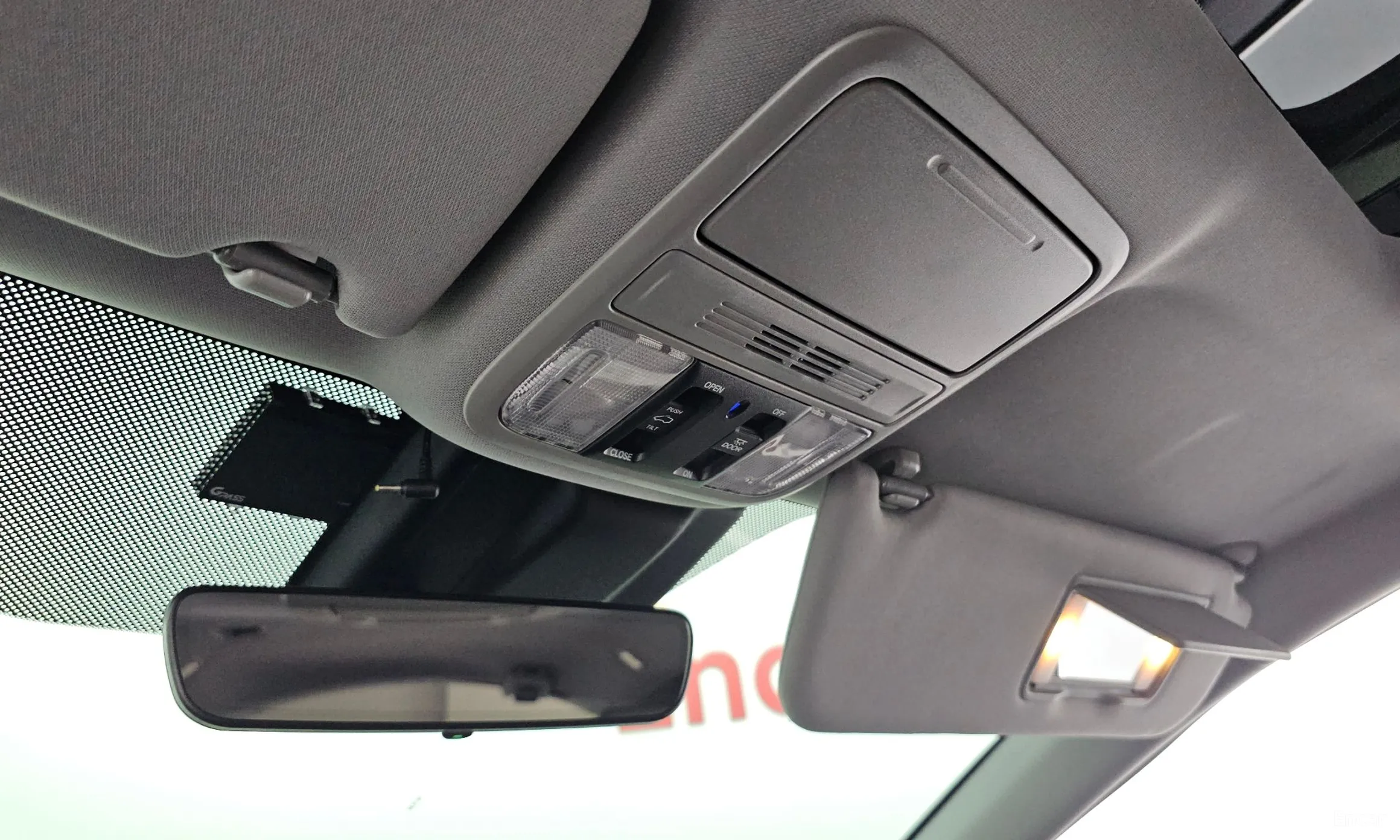 Honda Odyssey превью 16