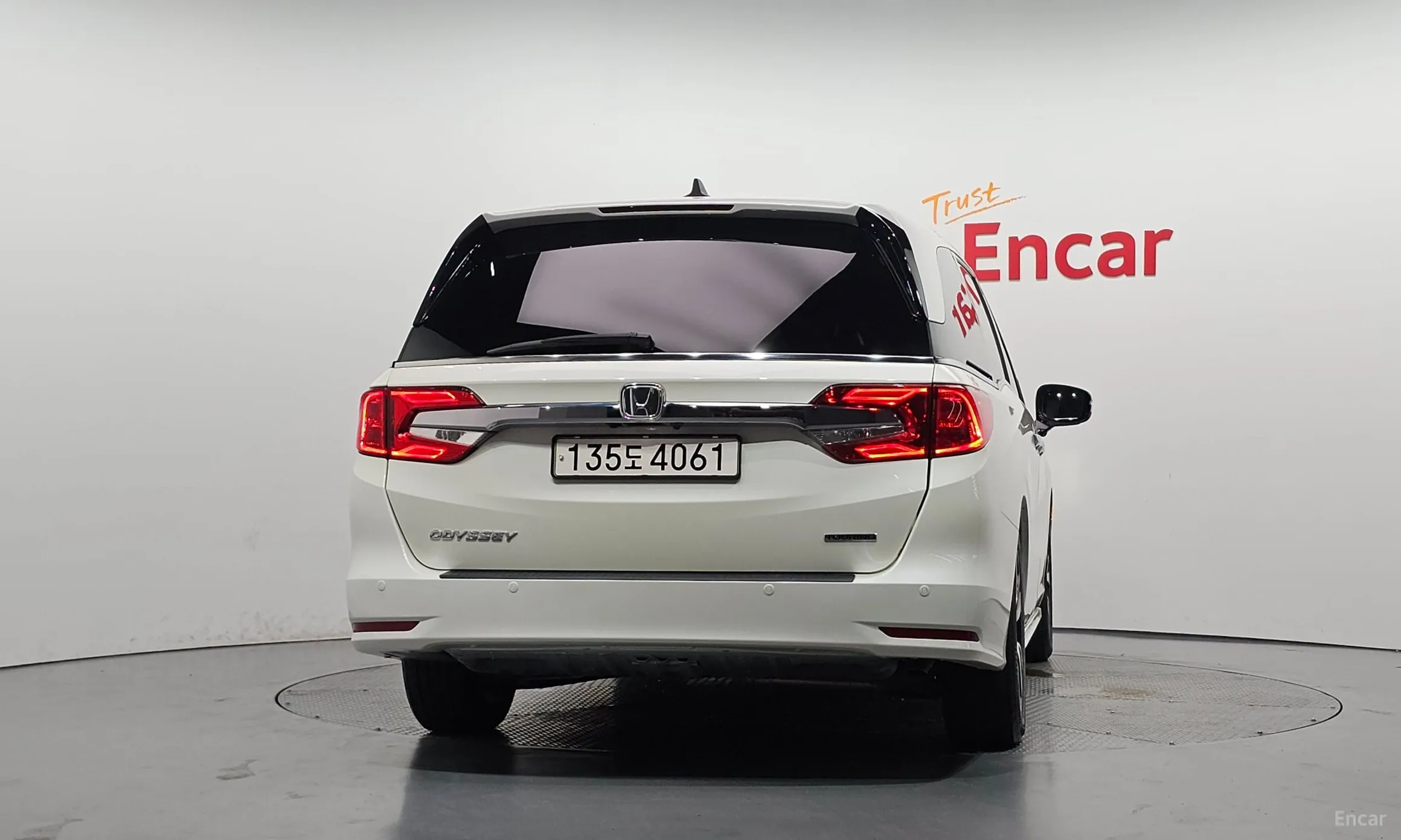 Honda Odyssey превью 4