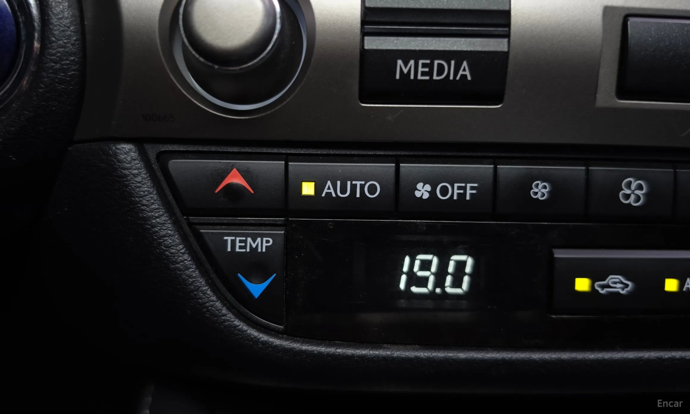 Lexus New ES300h превью 18