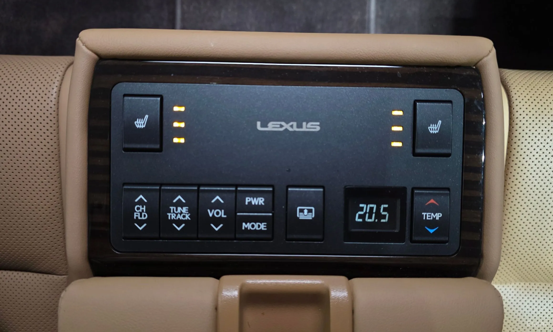 Lexus New ES300h превью 15