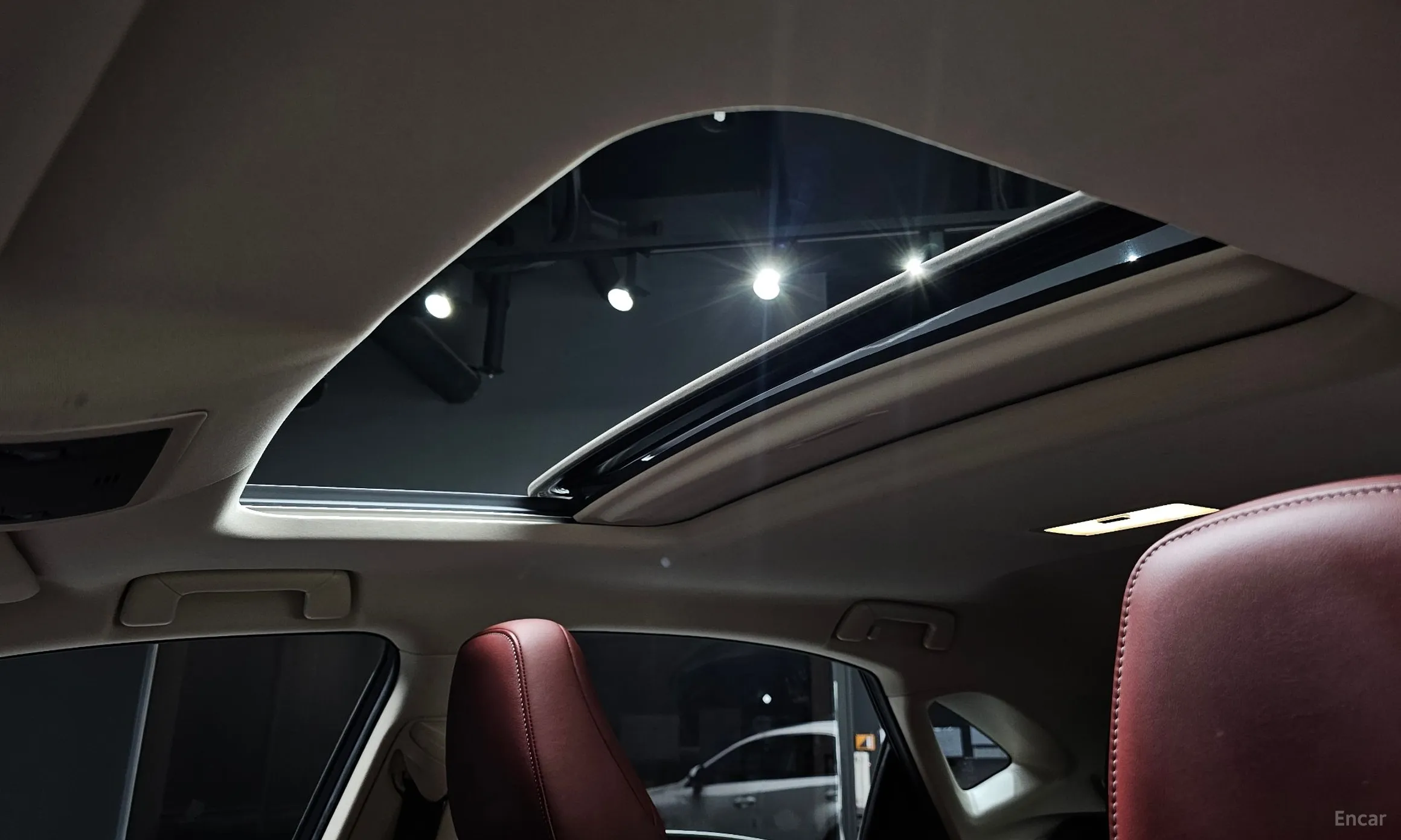 Lexus NX300h превью 19