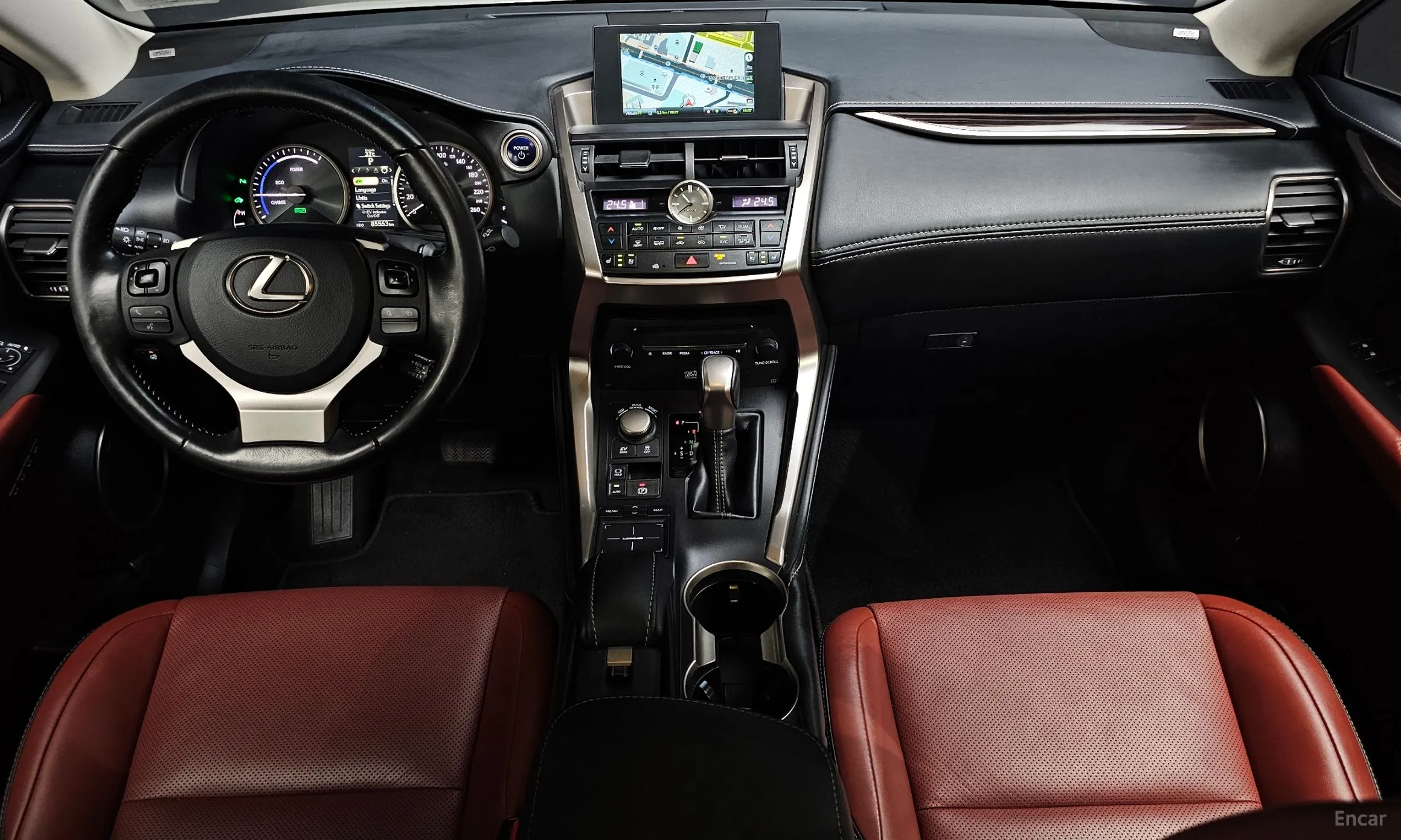 Lexus NX300h превью 7