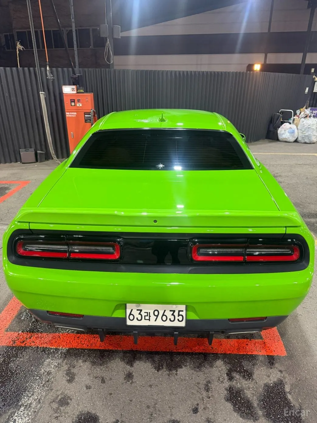 Dodge Challenger превью 6