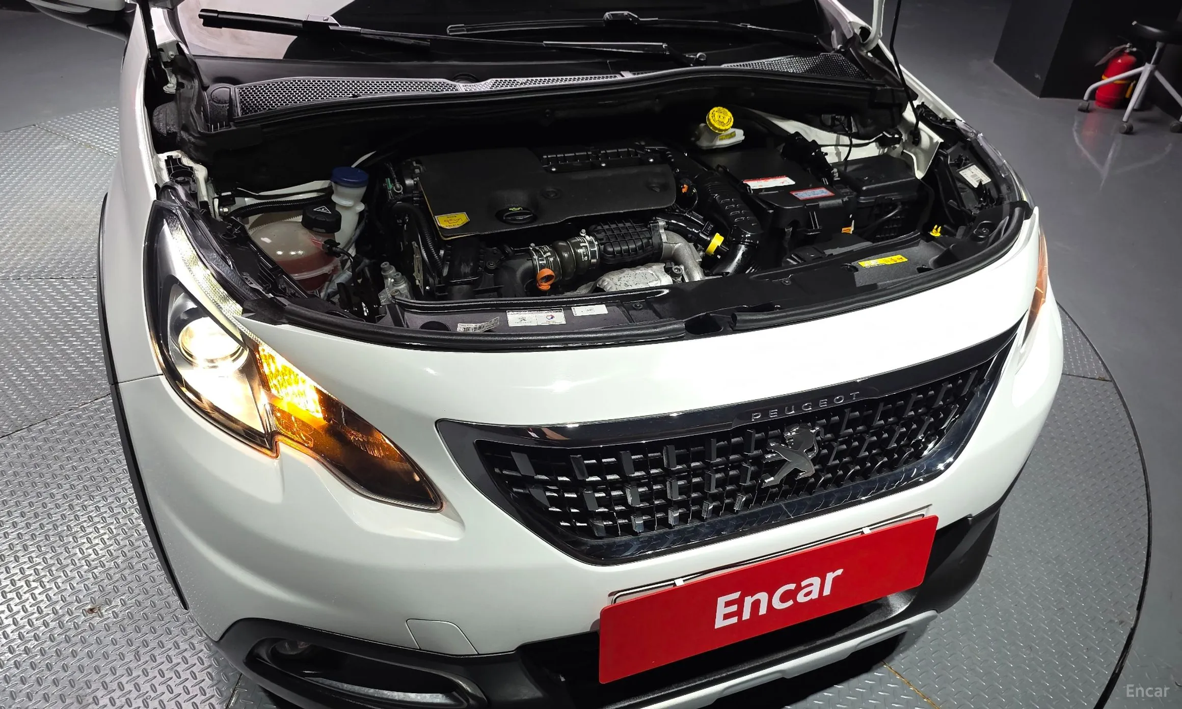 Peugeot 2008. превью 6