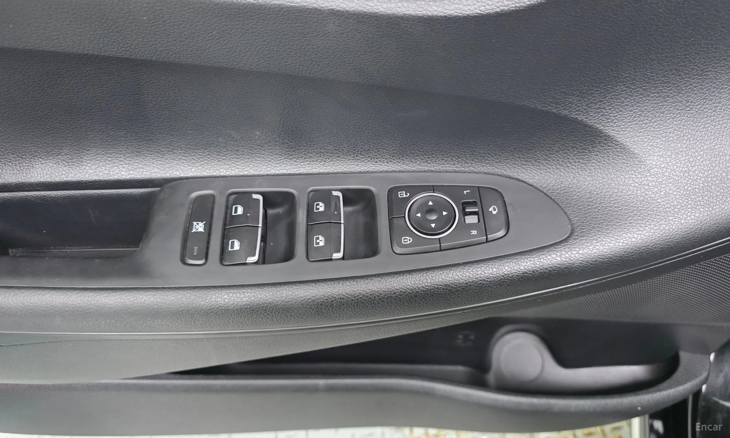 Hyundai Grandeur IG превью 11