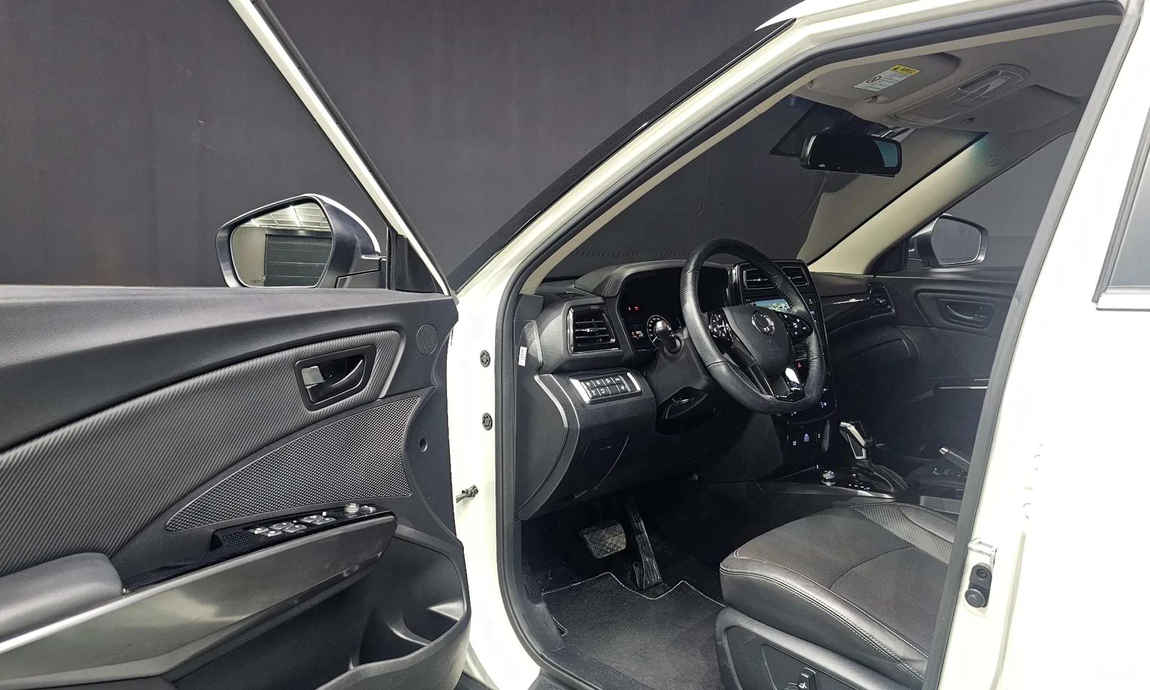 KG Mobility (SsangYong) Berry New Tivoli превью 10