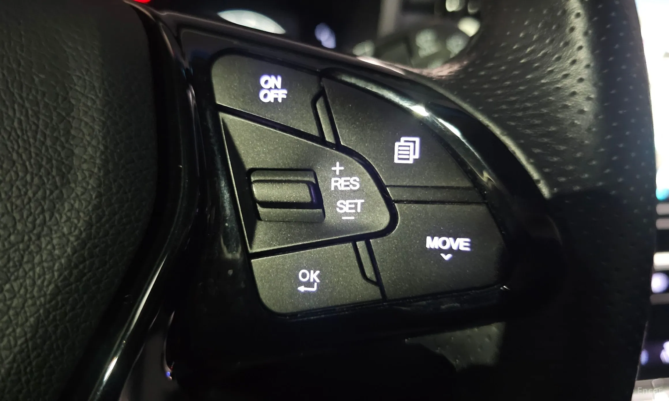 KG Mobility (SsangYong) Berry New Tivoli превью 14