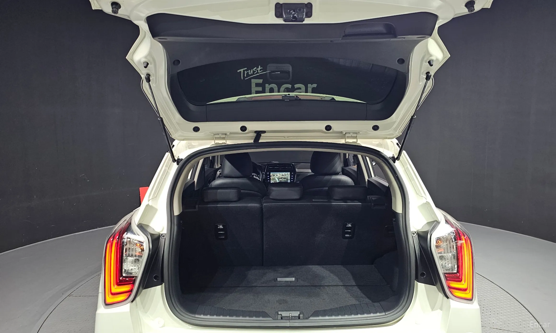 KG Mobility (SsangYong) Berry New Tivoli превью 20