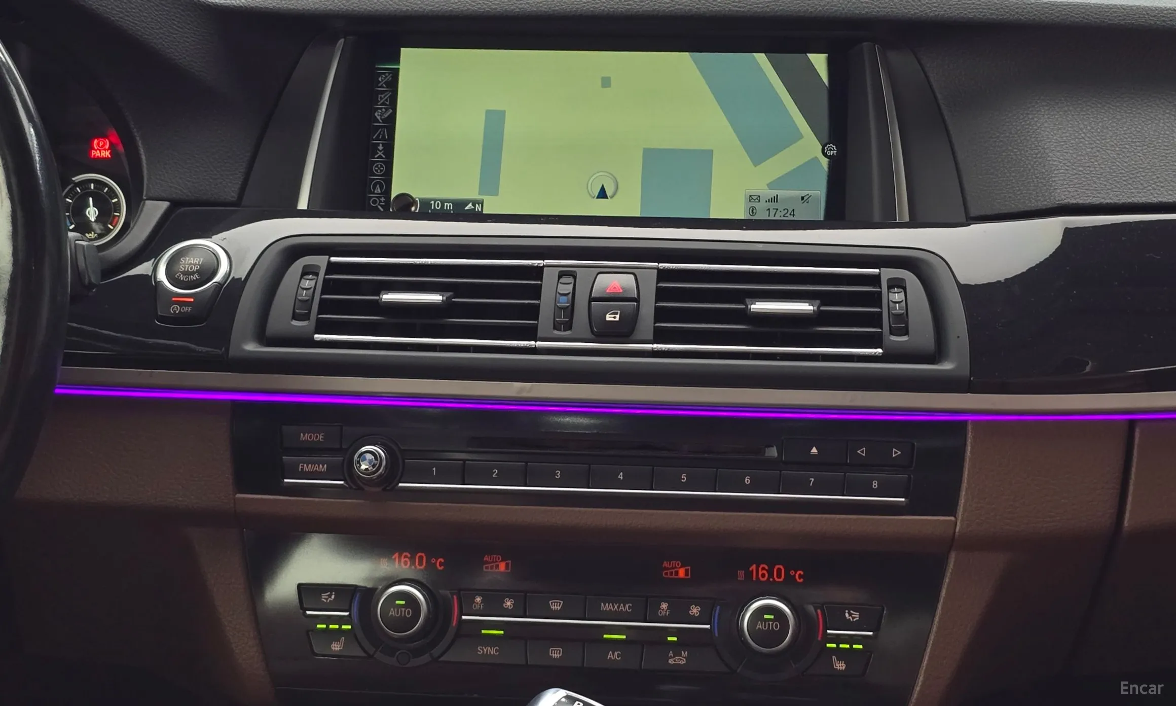 BMW 5 Series (F10) превью 19