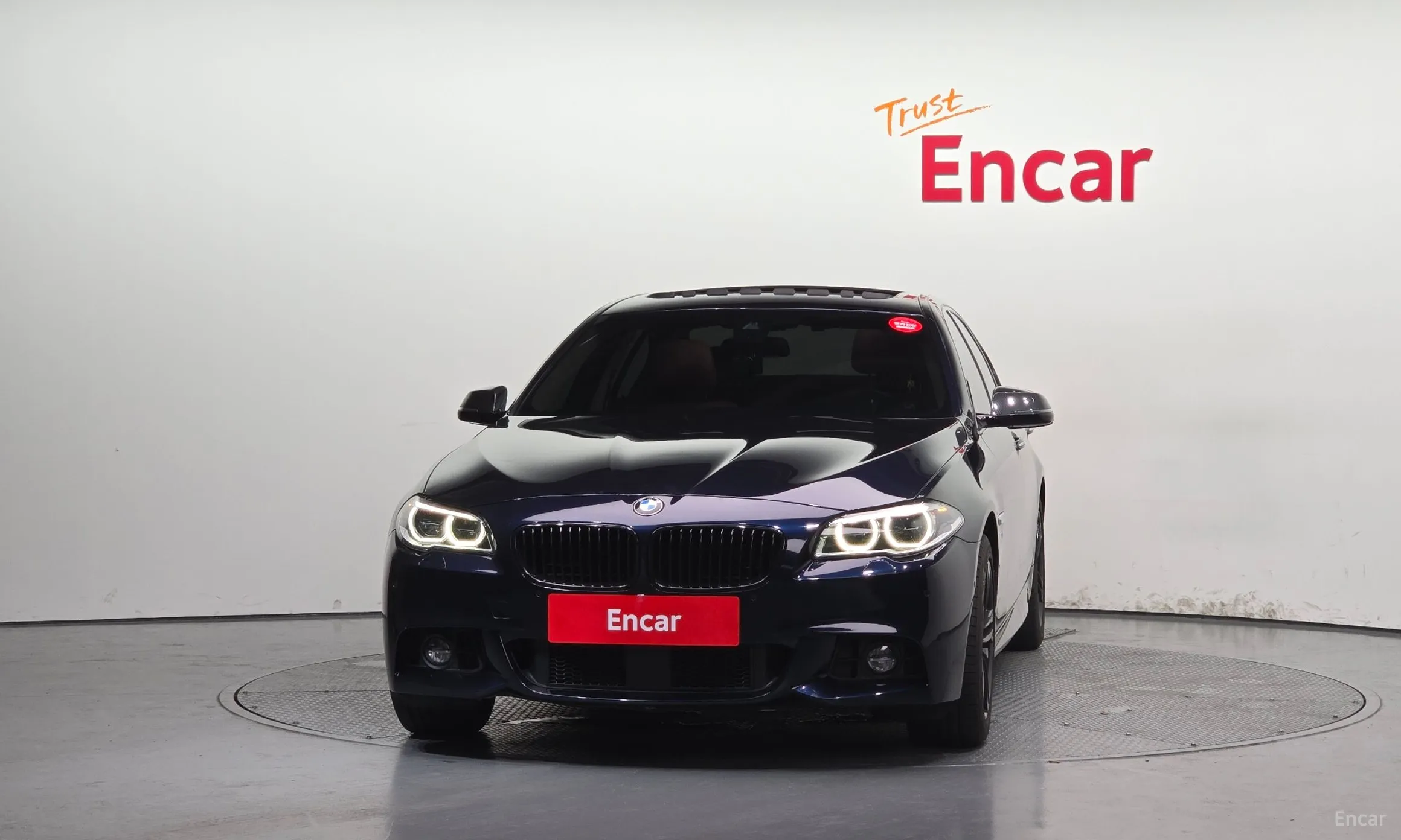 BMW 5 Series (F10) превью 3