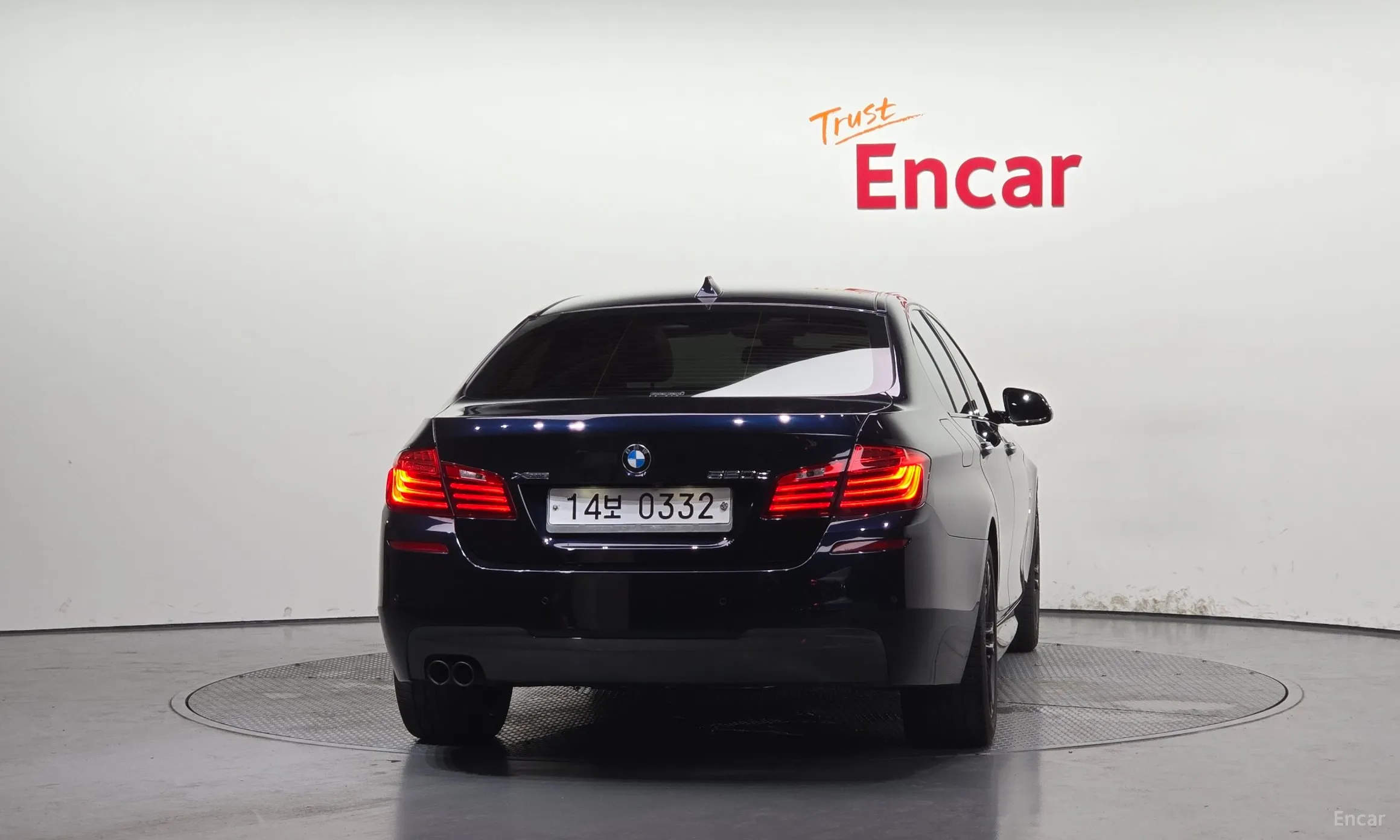 BMW 5 Series (F10) превью 4