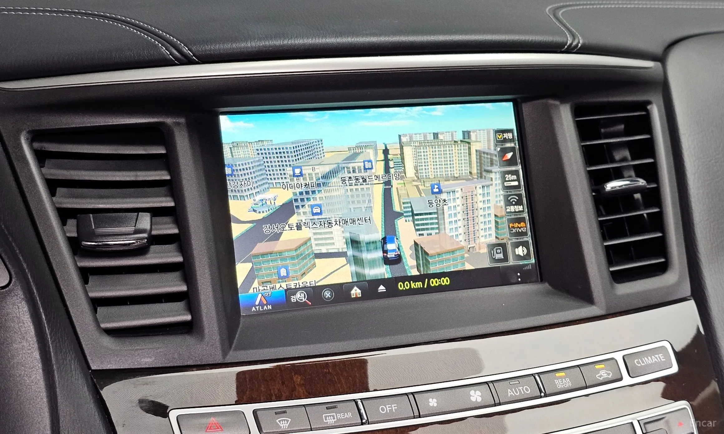 Infiniti QX60 превью 18