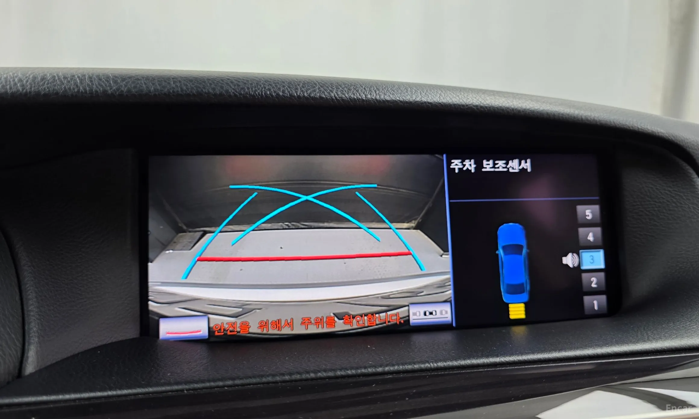 Lexus LS460L превью 15