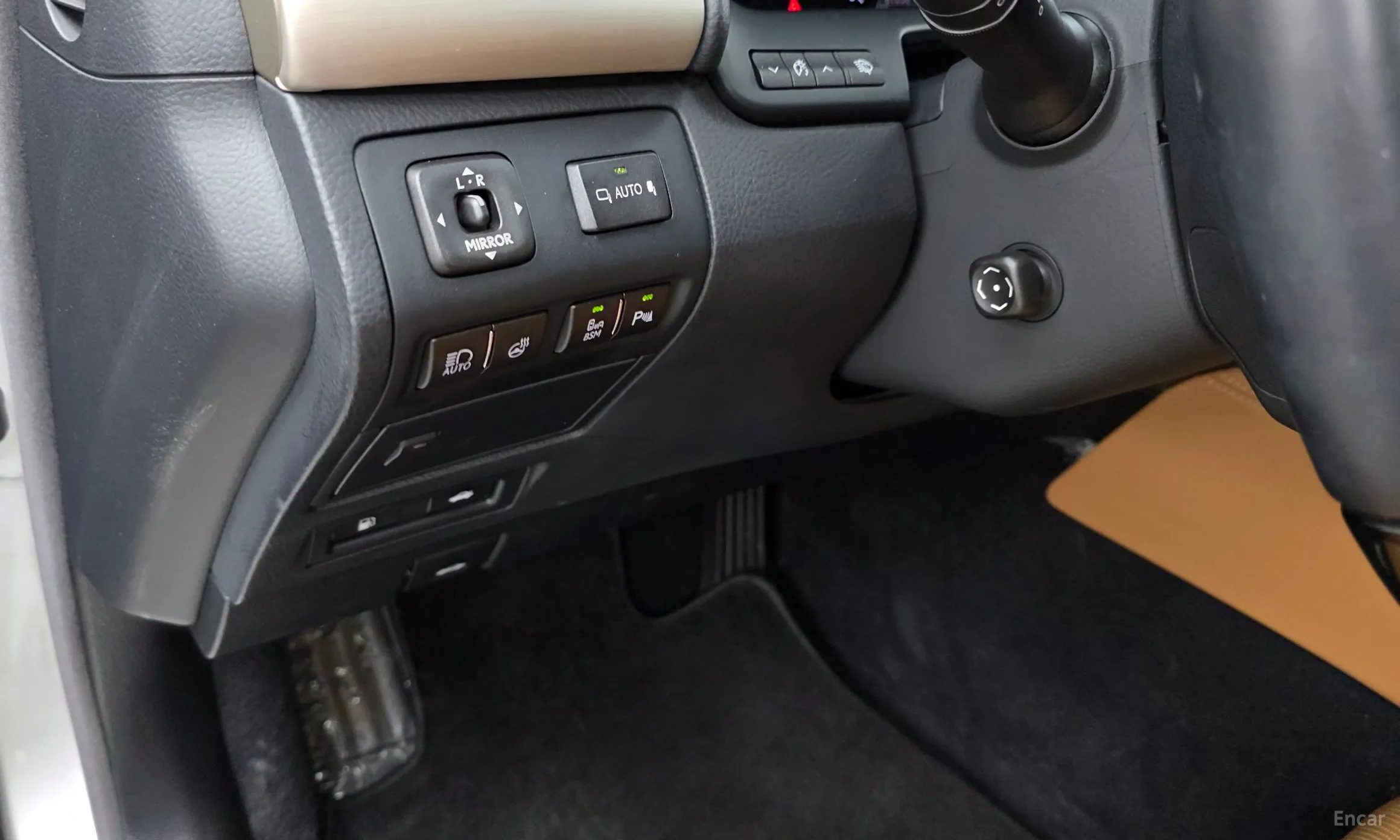 Lexus LS460L превью 18