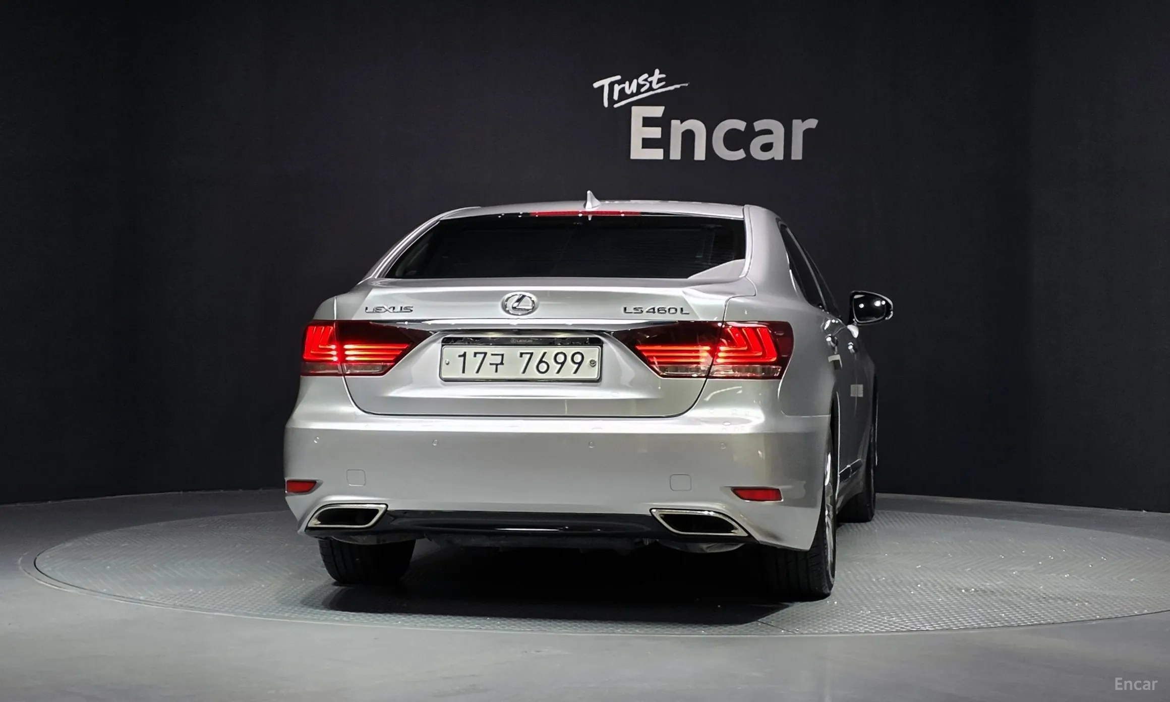 Lexus LS460L превью 4