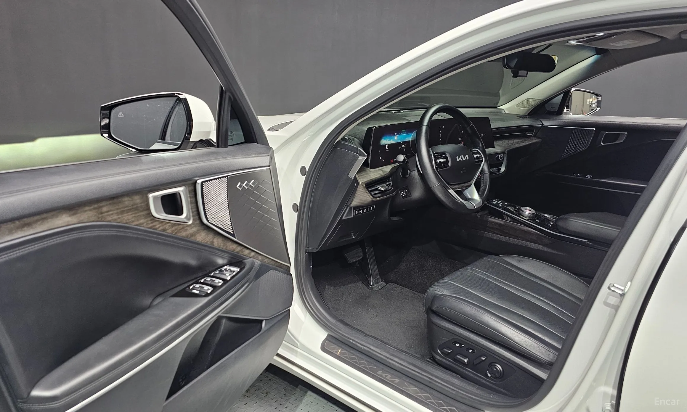 Kia K8 превью 10