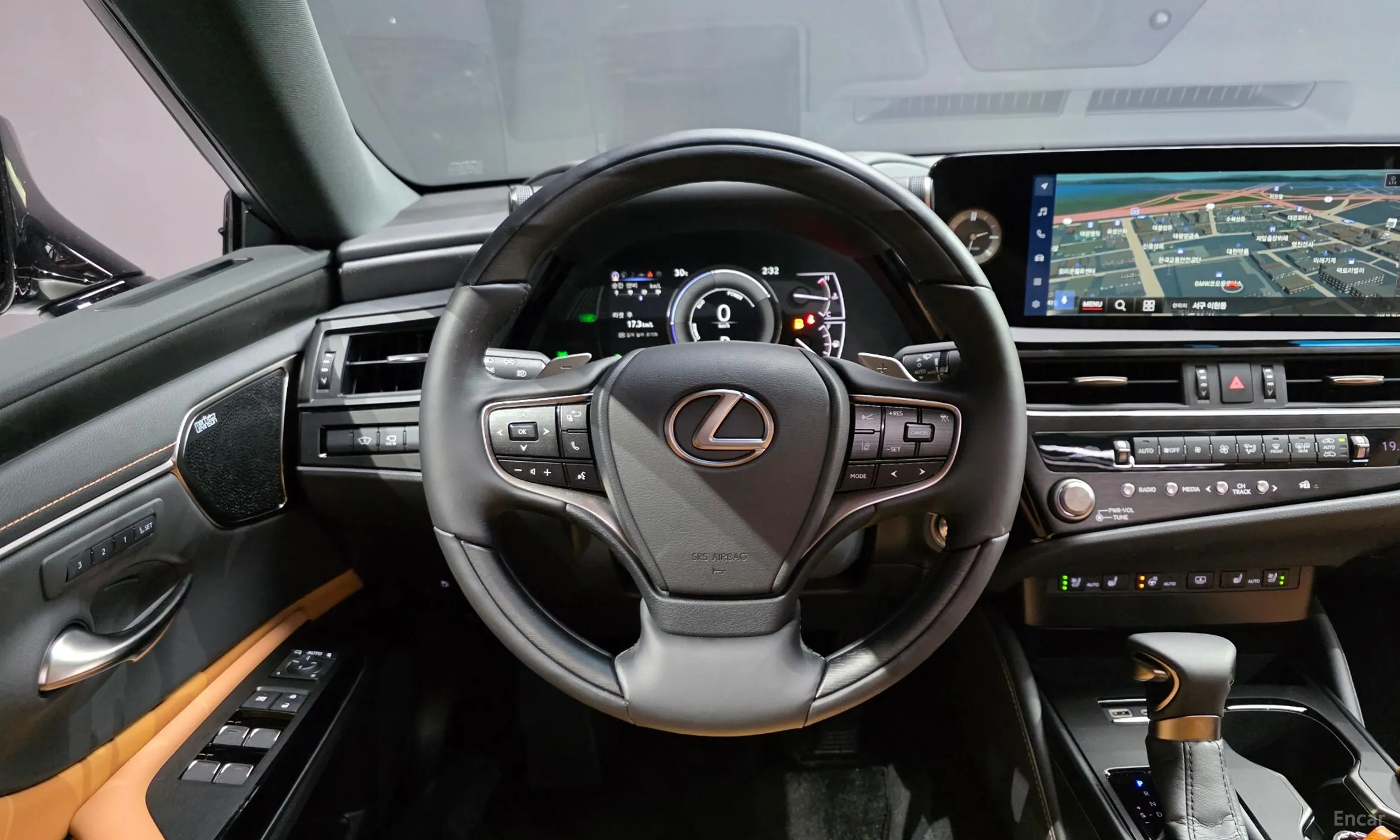 Lexus ES300h 7th Generation превью 13