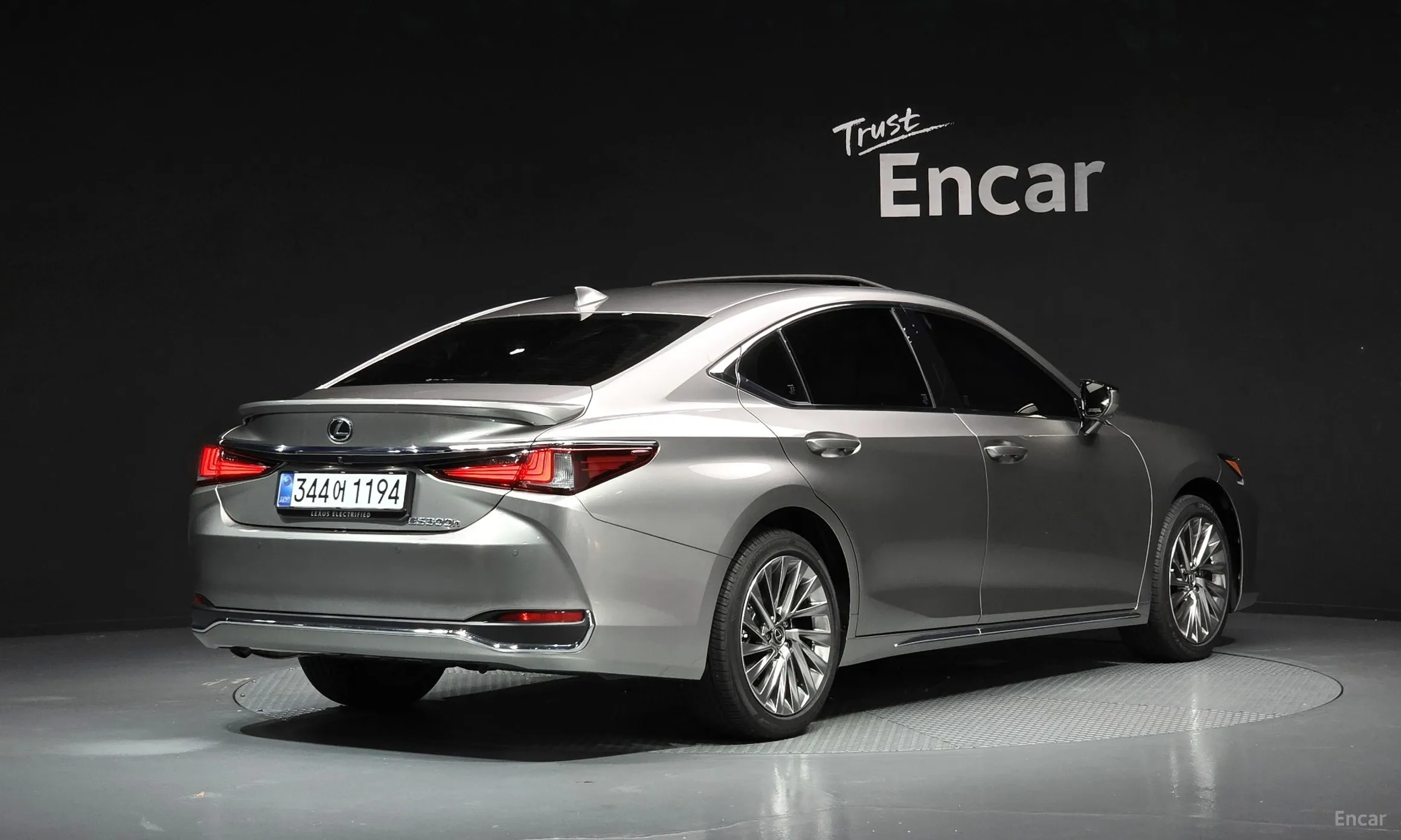 Lexus ES300h 7th Generation