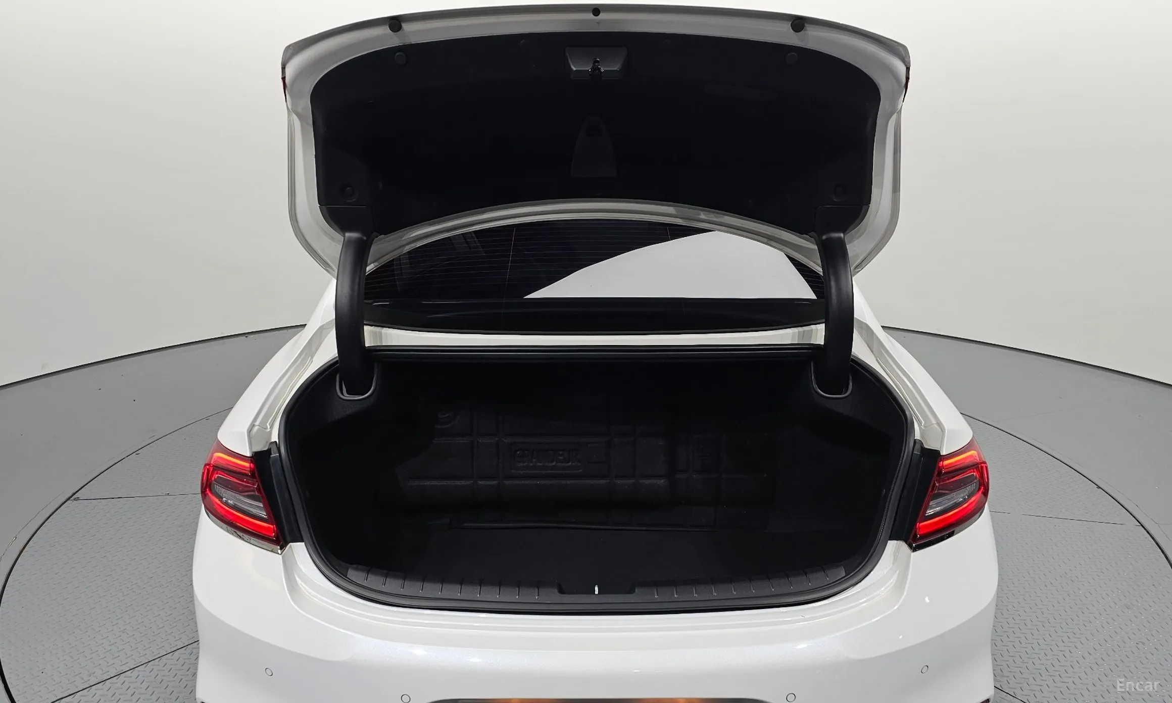 Hyundai Grandeur IG превью 20