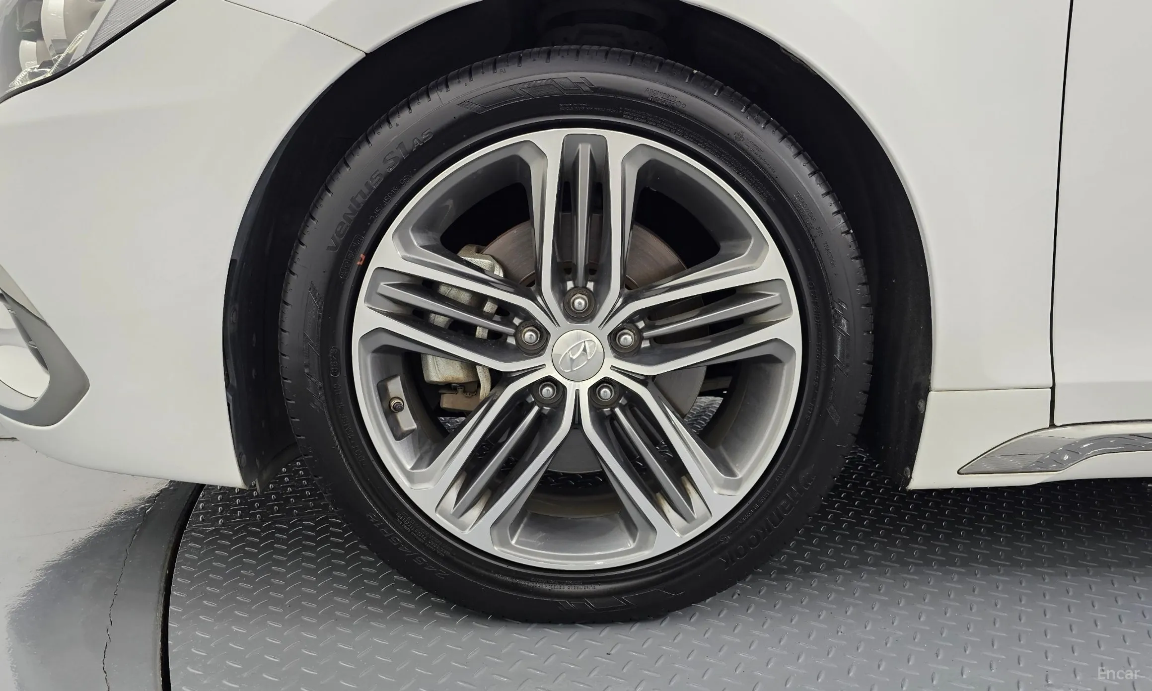 Hyundai Grandeur IG превью 5