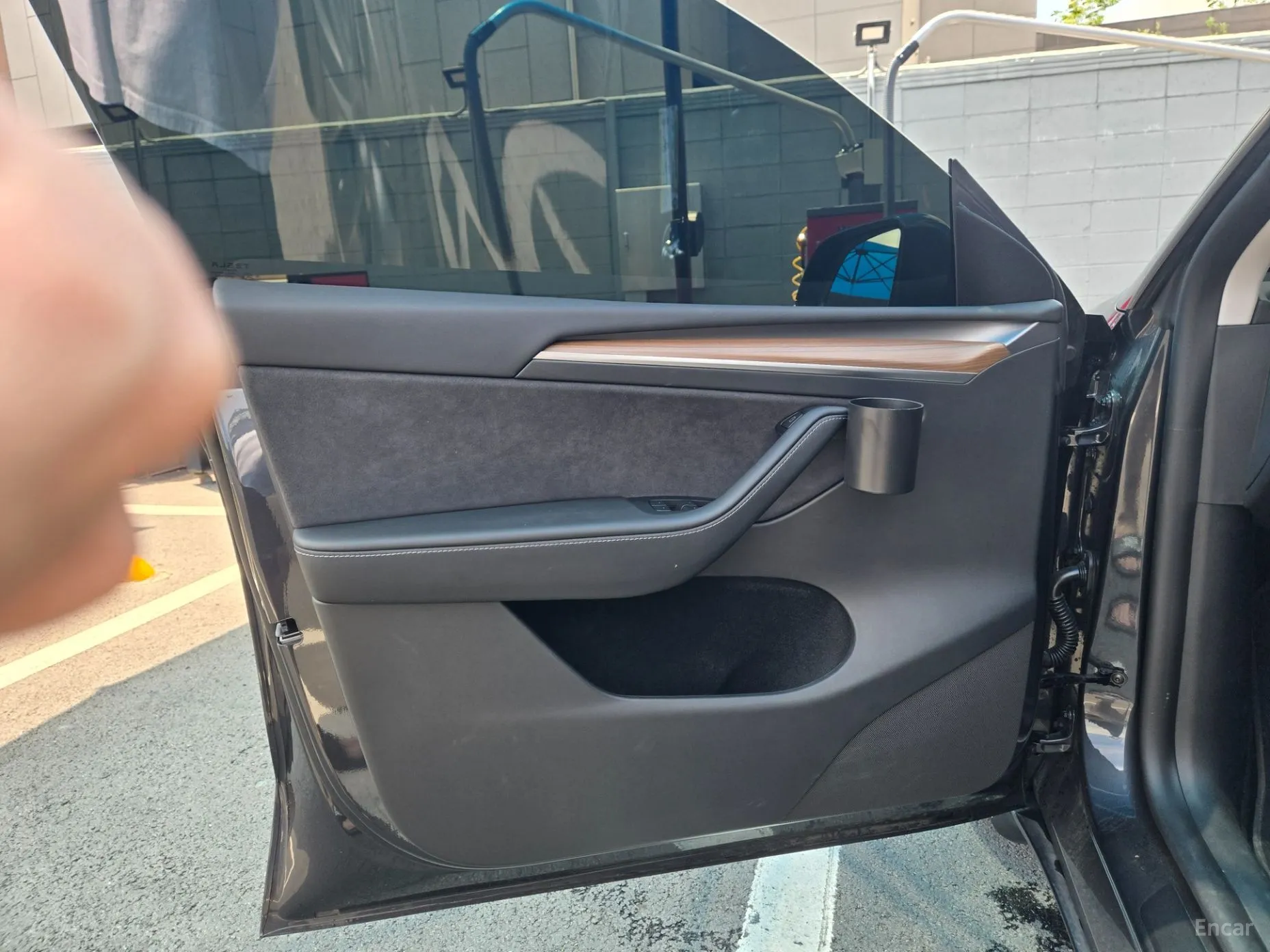 Tesla Model Y превью 10