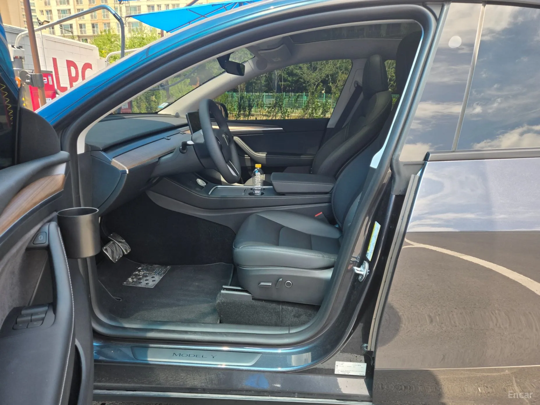 Tesla Model Y превью 11