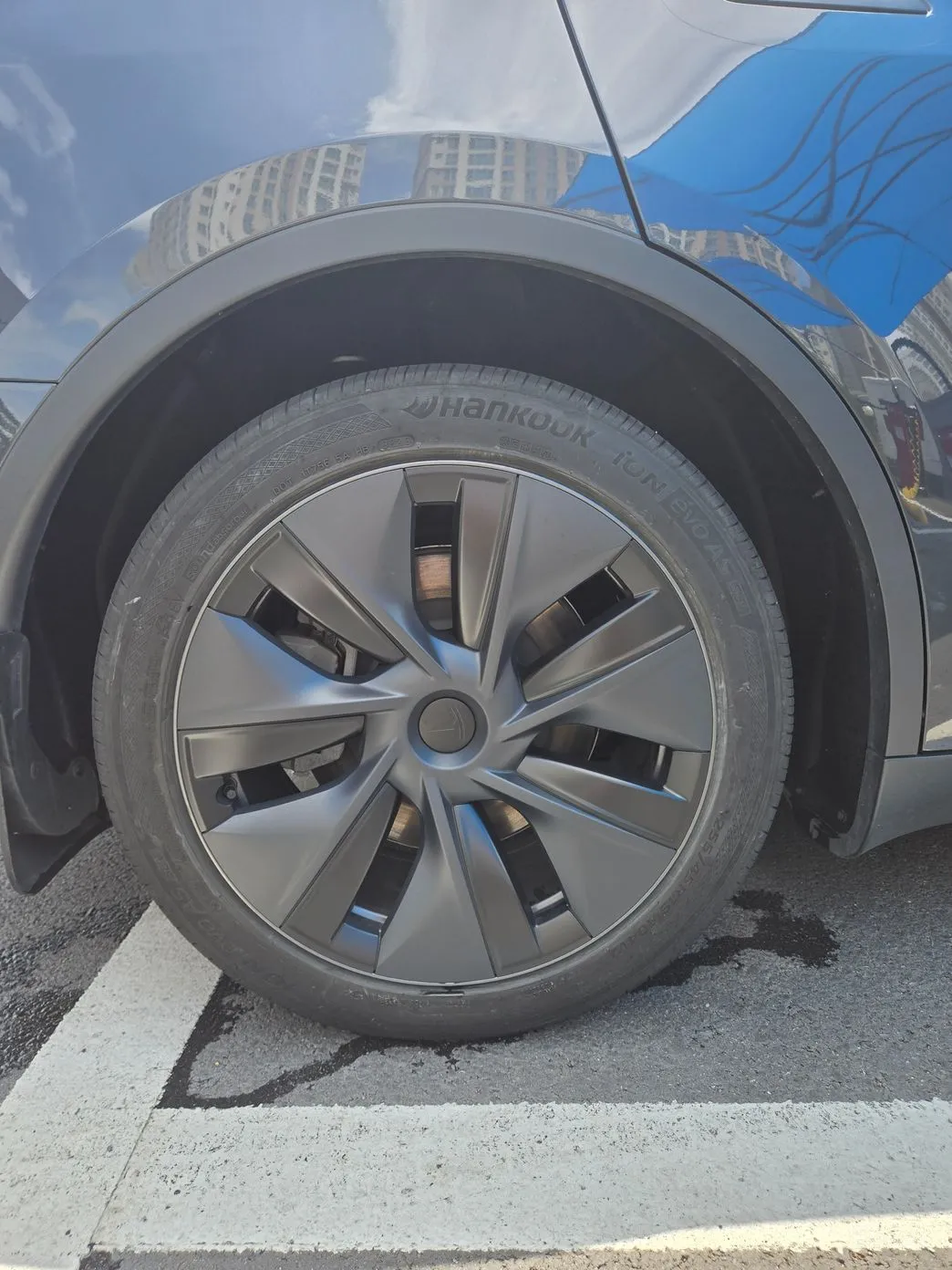 Tesla Model Y превью 16