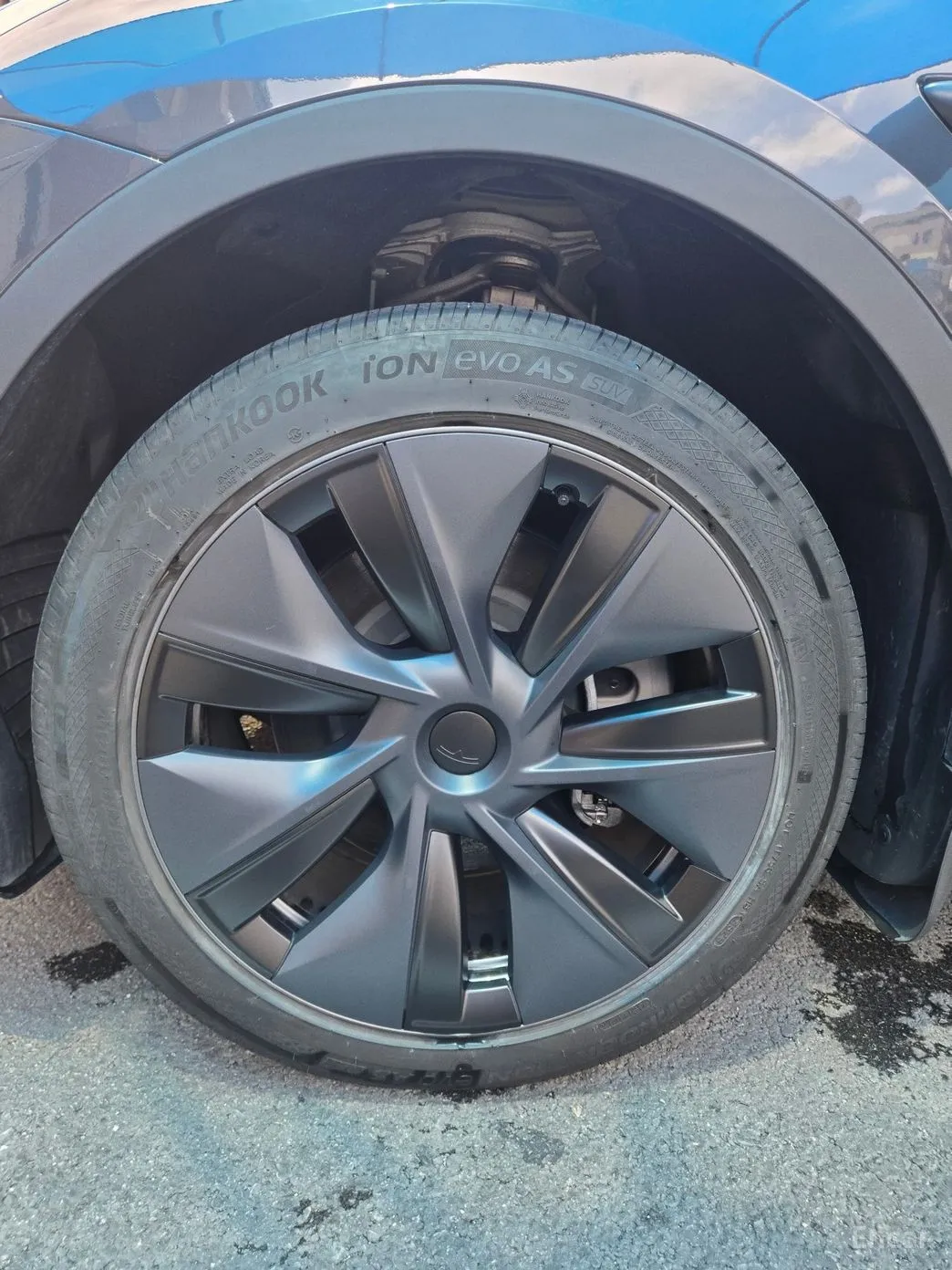 Tesla Model Y превью 18