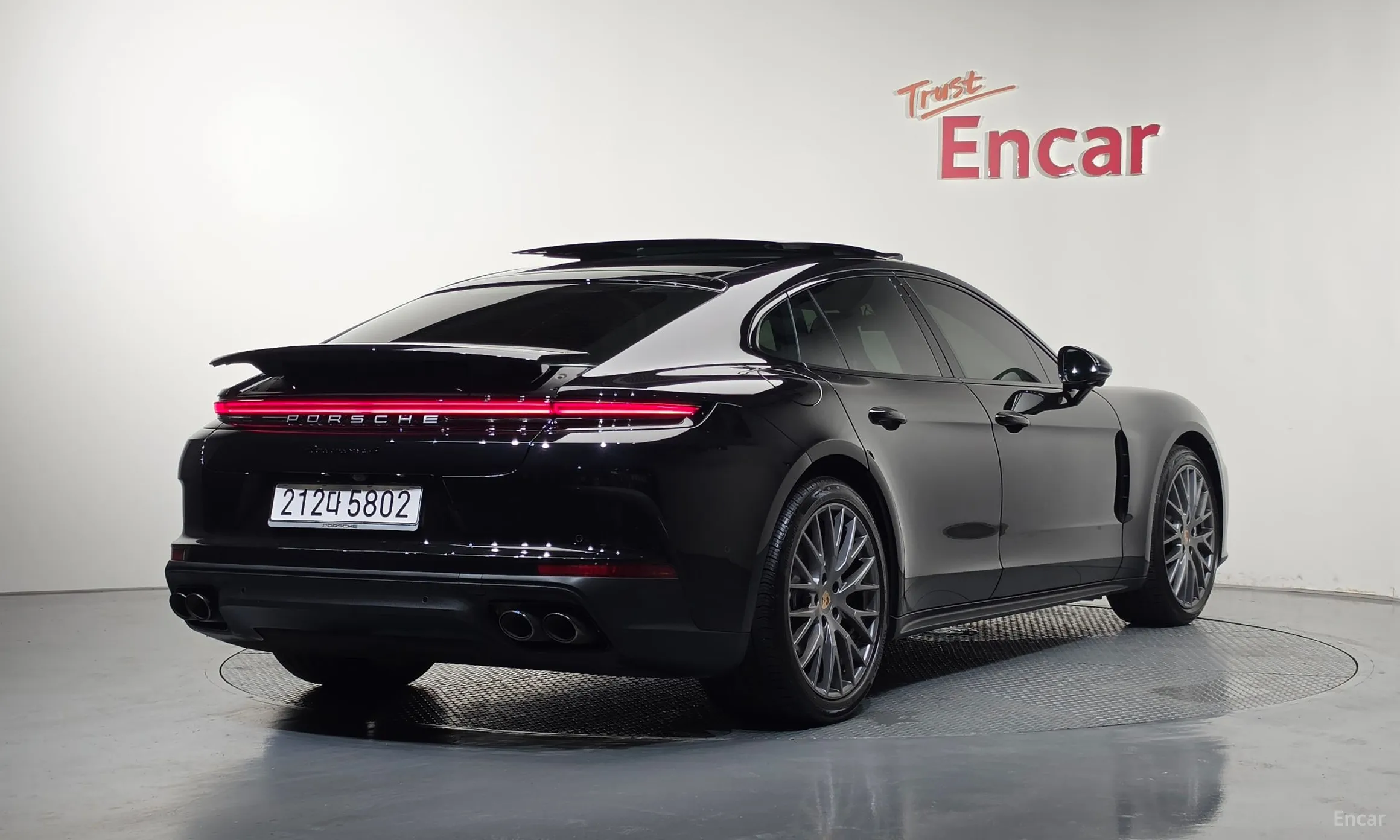 Porsche Panamera (976)