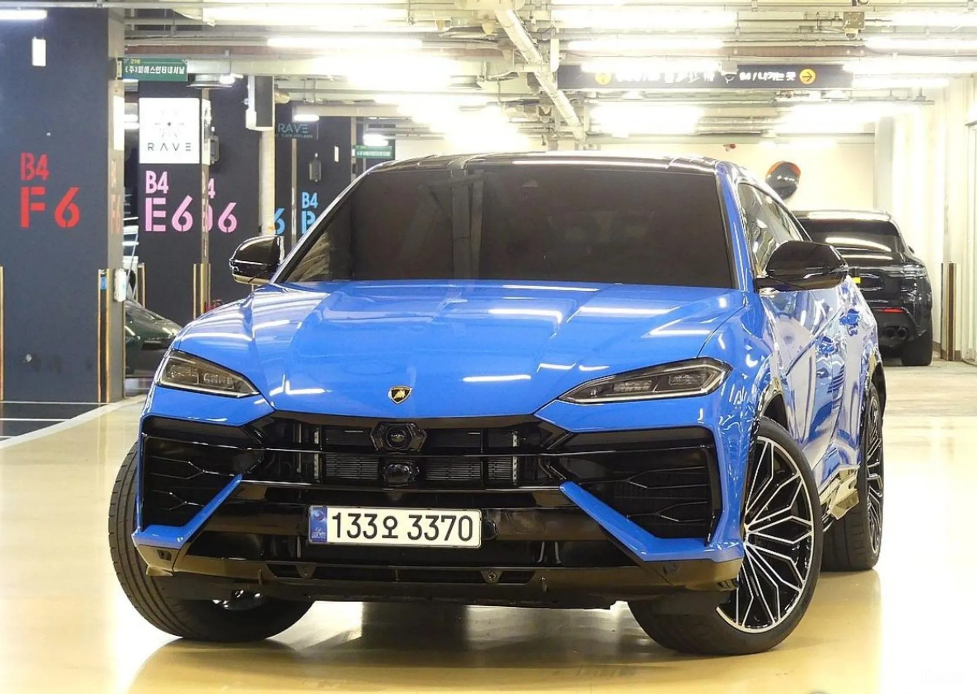 Lamborghini Urus превью 3