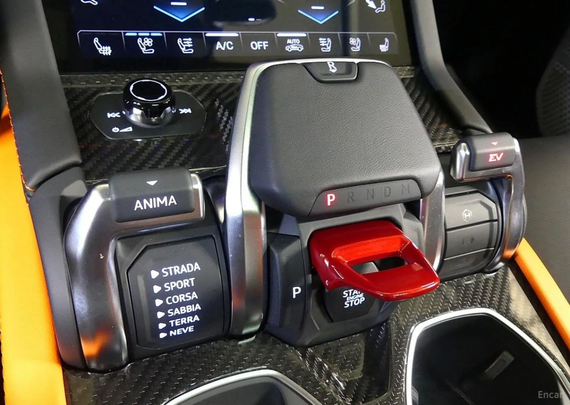 Lamborghini Urus превью 9