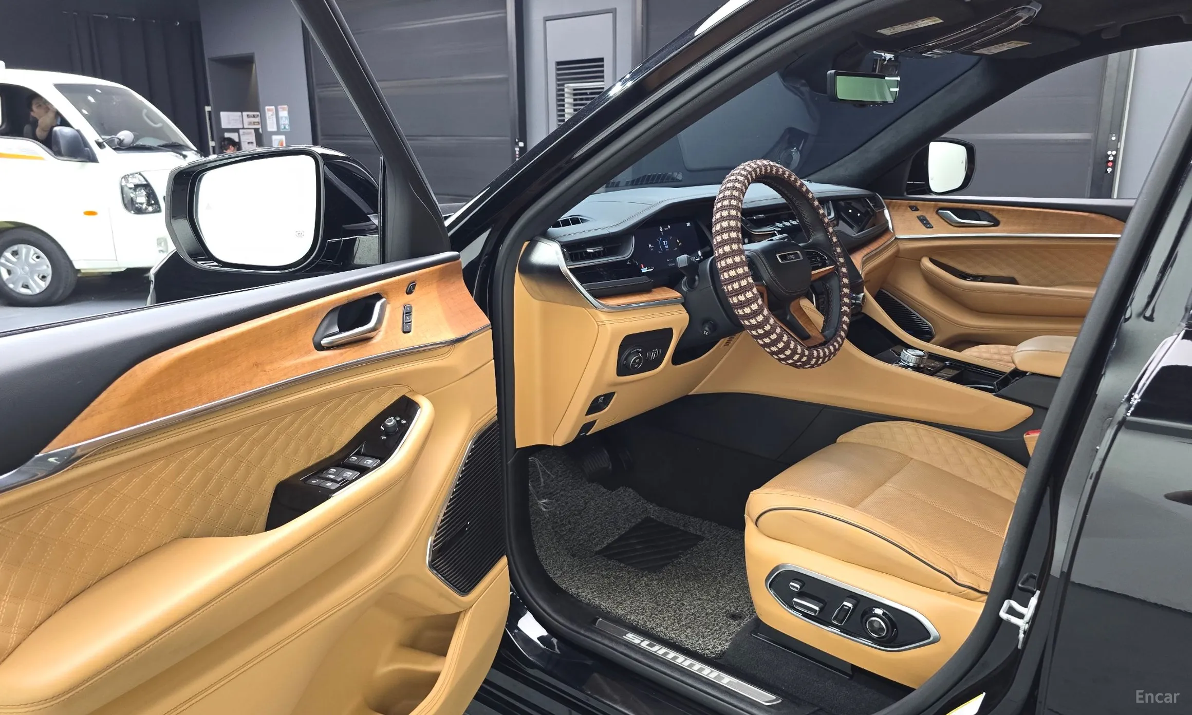 Jeep Grand Cherokee (WL) превью 10