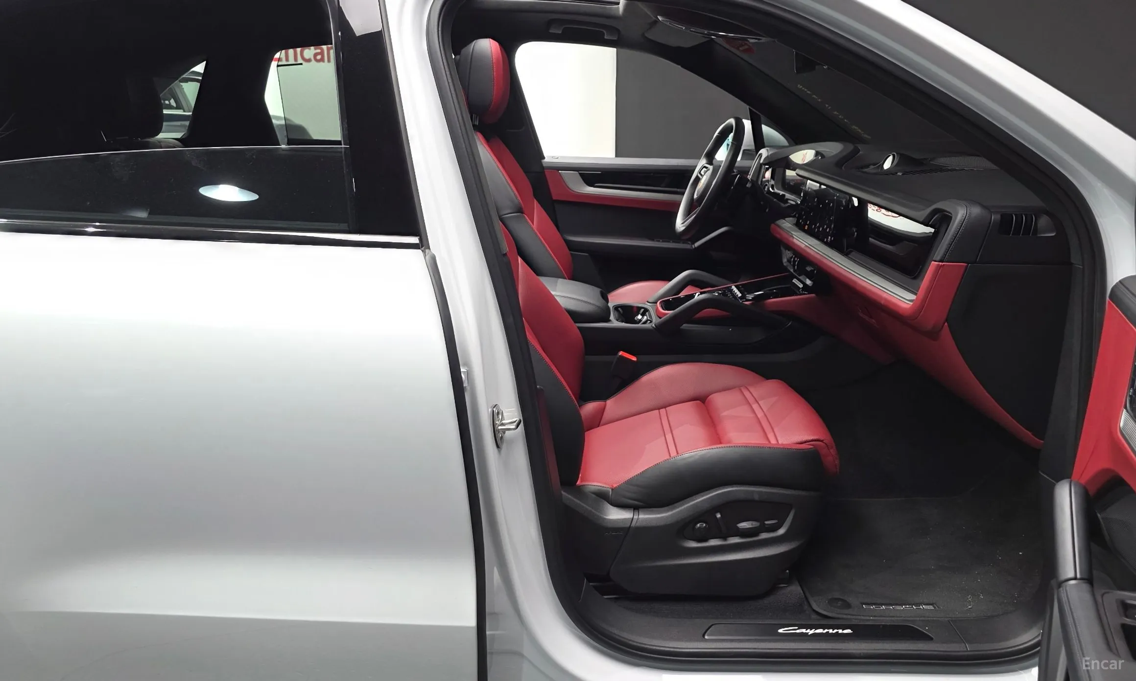 Porsche Cayenne (PO536) превью 10
