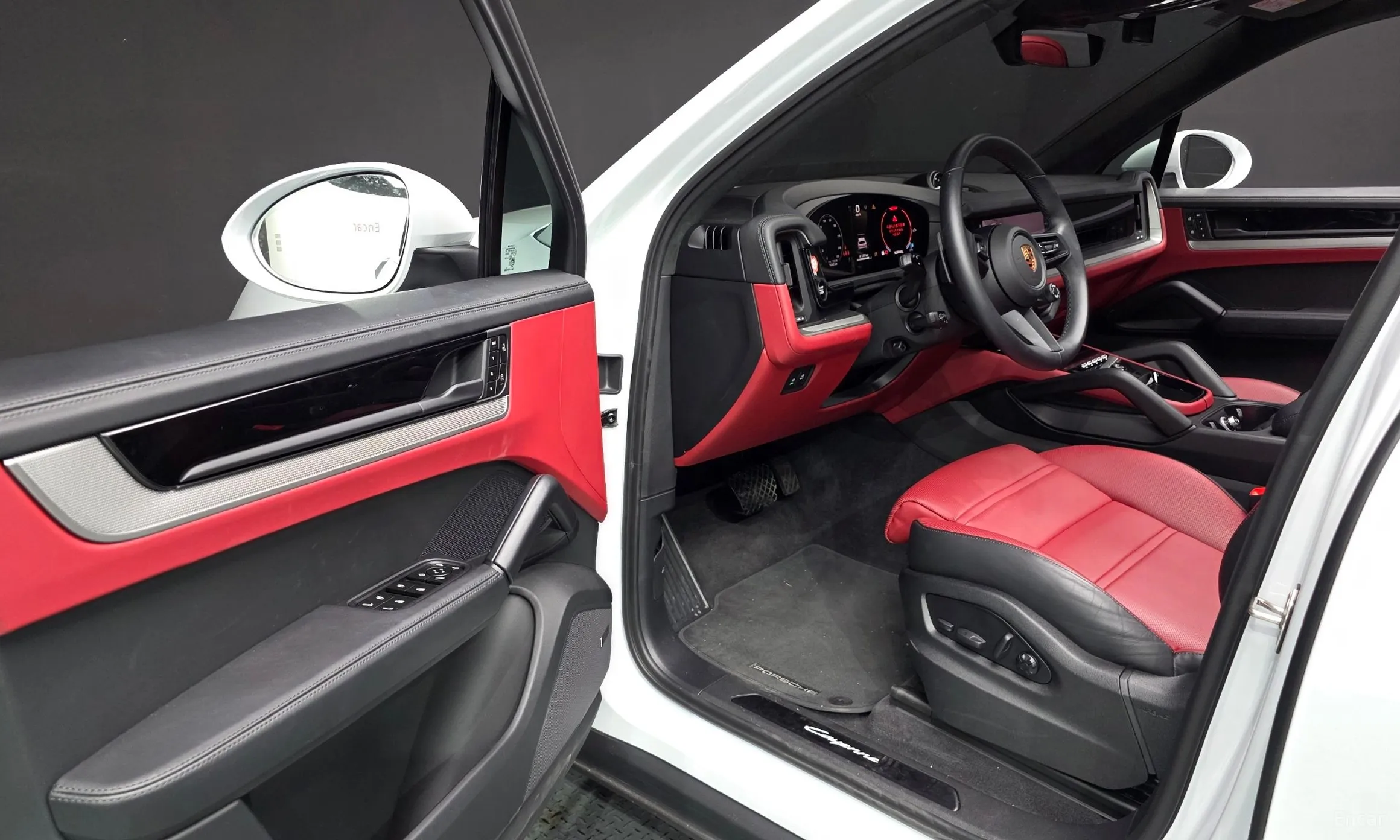 Porsche Cayenne (PO536) превью 11