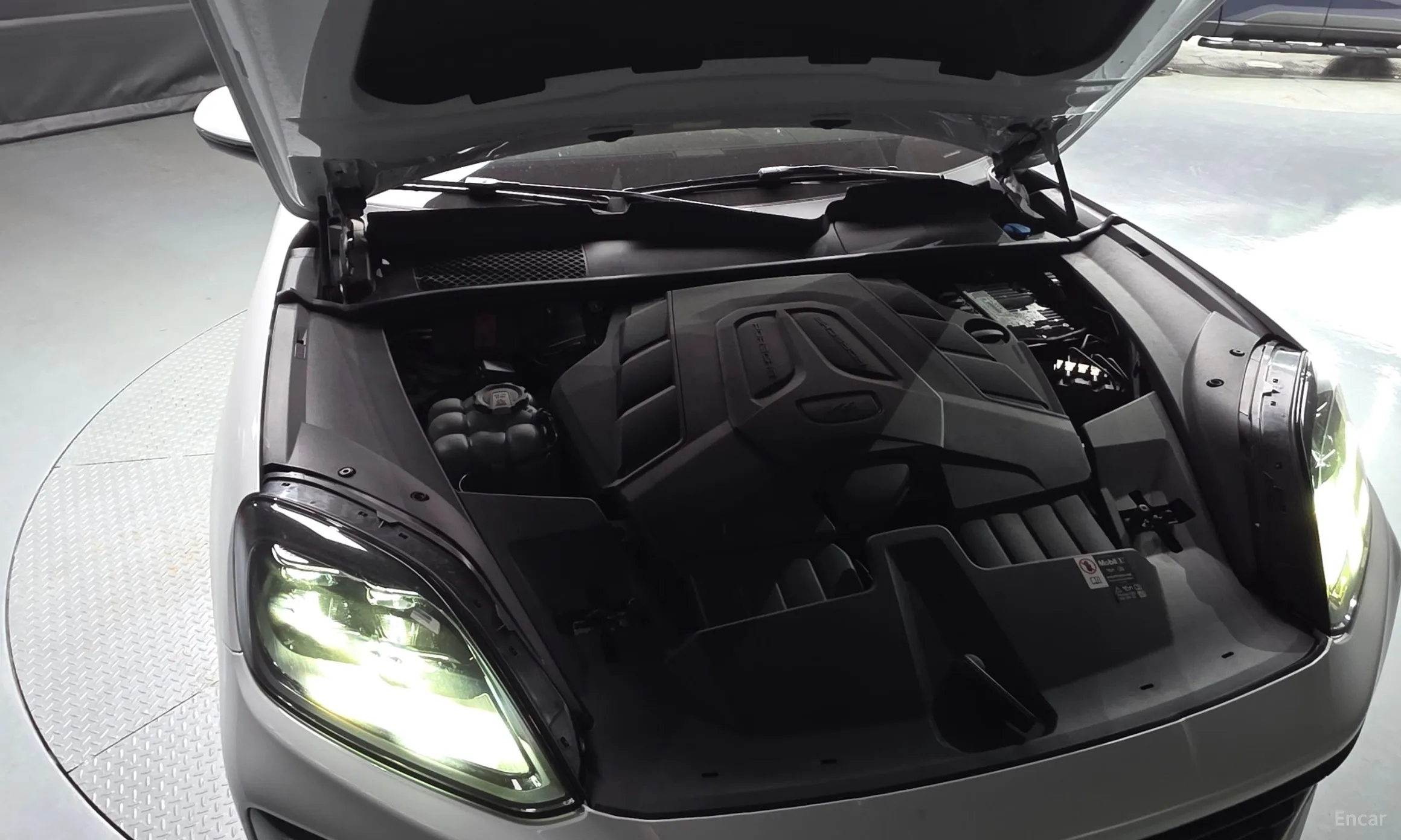 Porsche Cayenne (PO536) превью 6