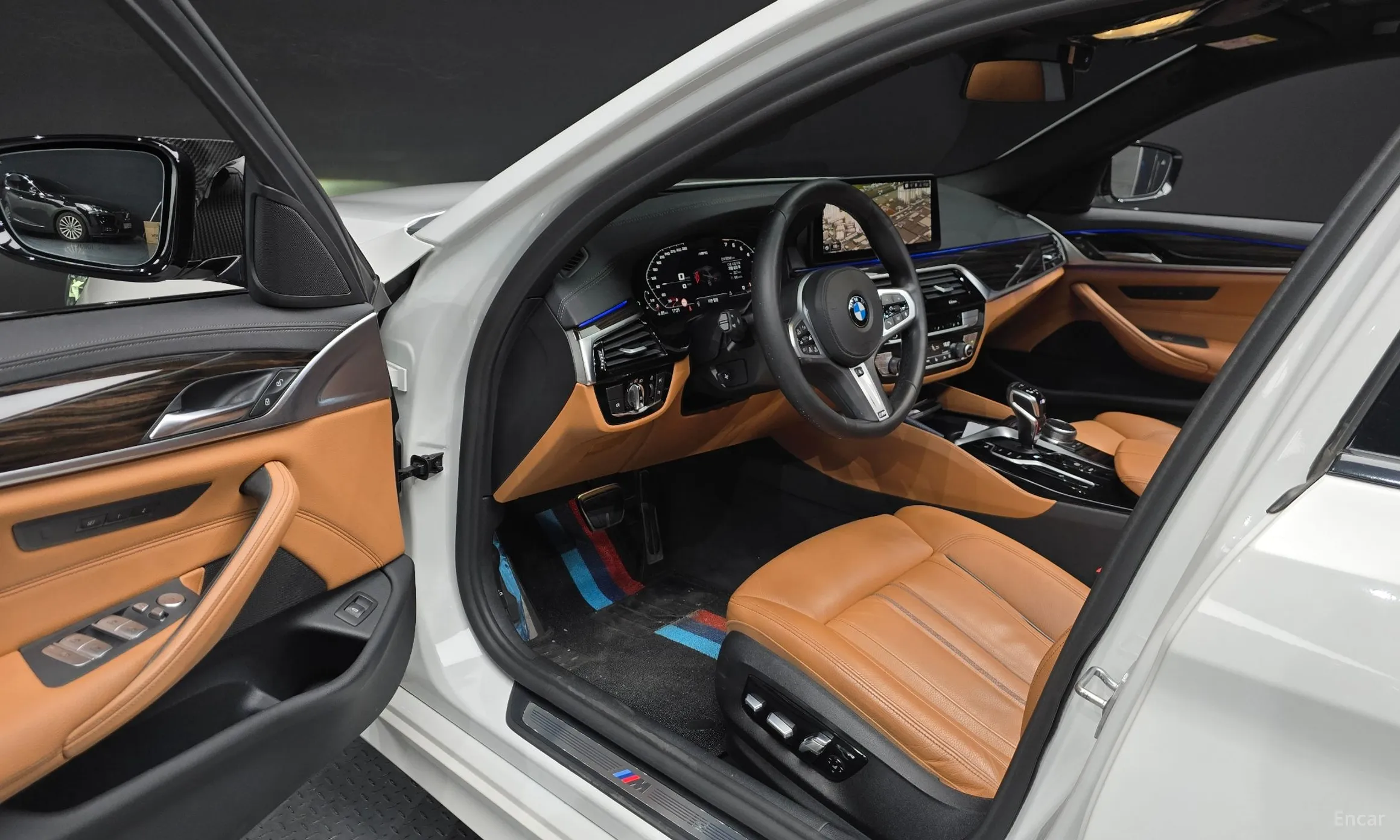 BMW 5 Series (G30) превью 10