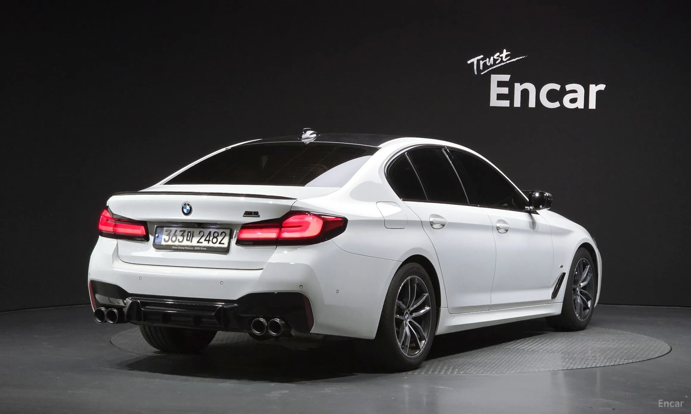 BMW 5 Series (G30)