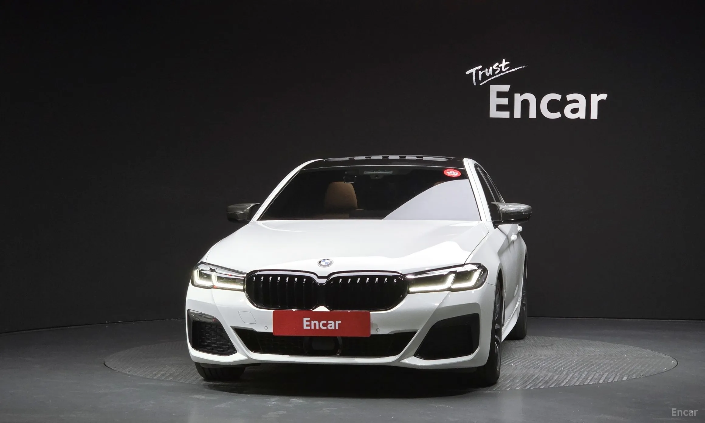 BMW 5 Series (G30) превью 3