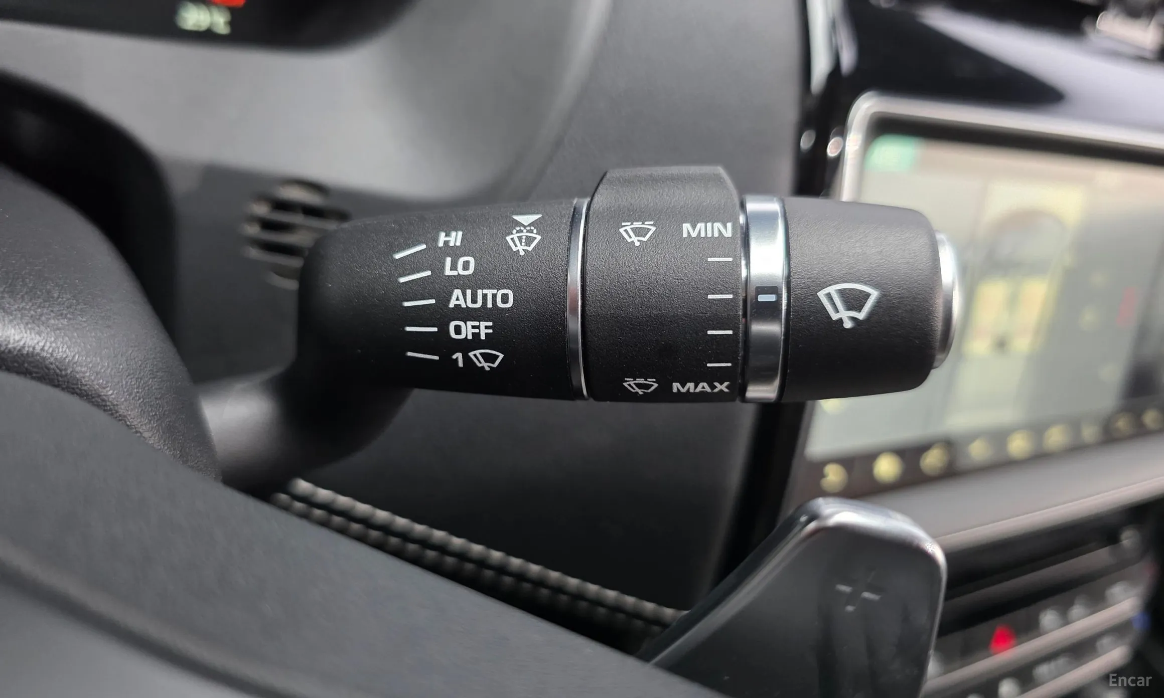 Jaguar XE превью 18