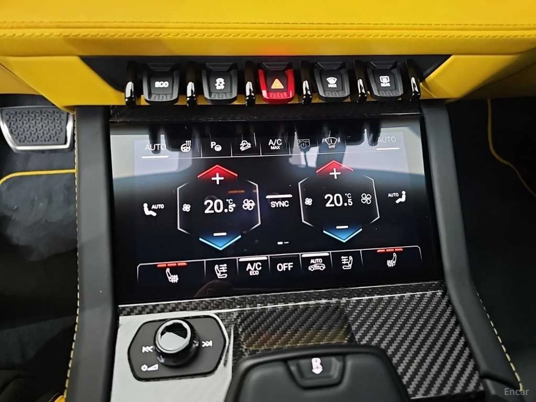 Lamborghini Urus превью 10